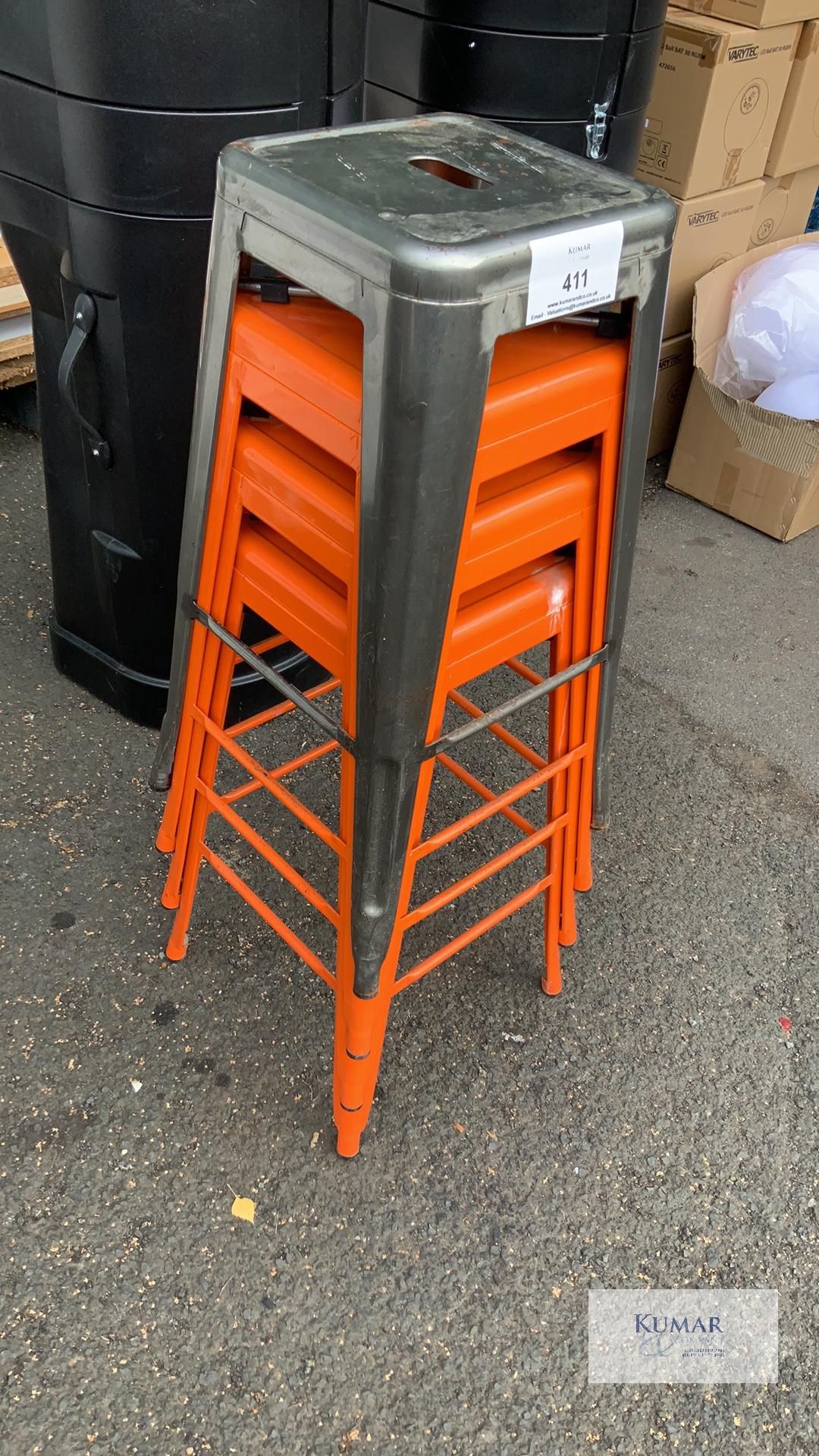 Set of 4 Callie backless metal bar stools 1 metal silver colour and 3 in orange 765mm high - Image 3 of 3