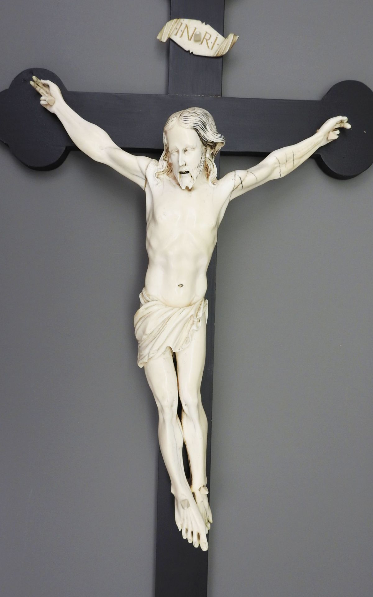 Christus am Kreuz - Bild 2 aus 11