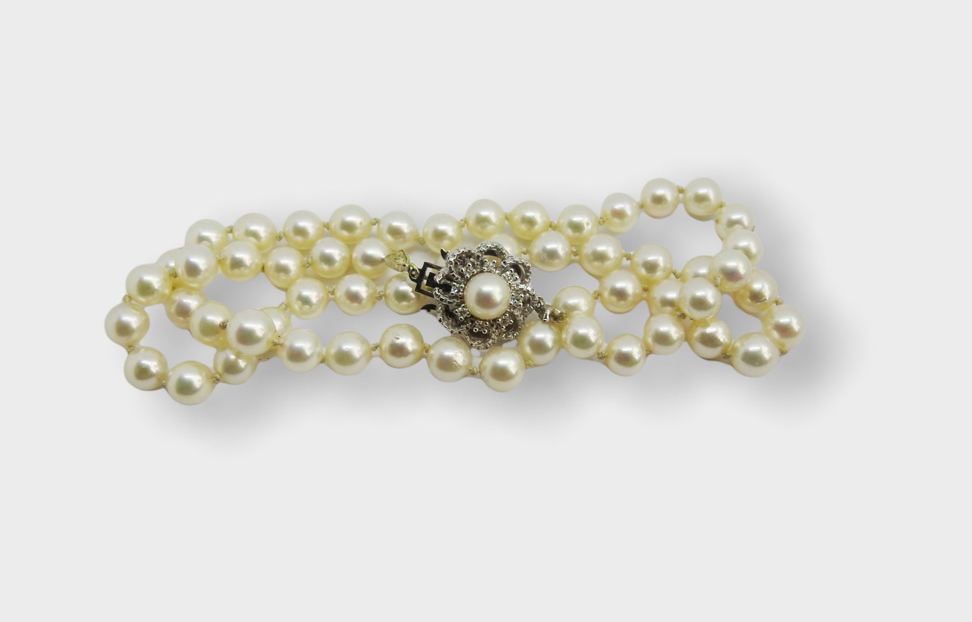 Schöne Perlenkette - Bild 2 aus 3