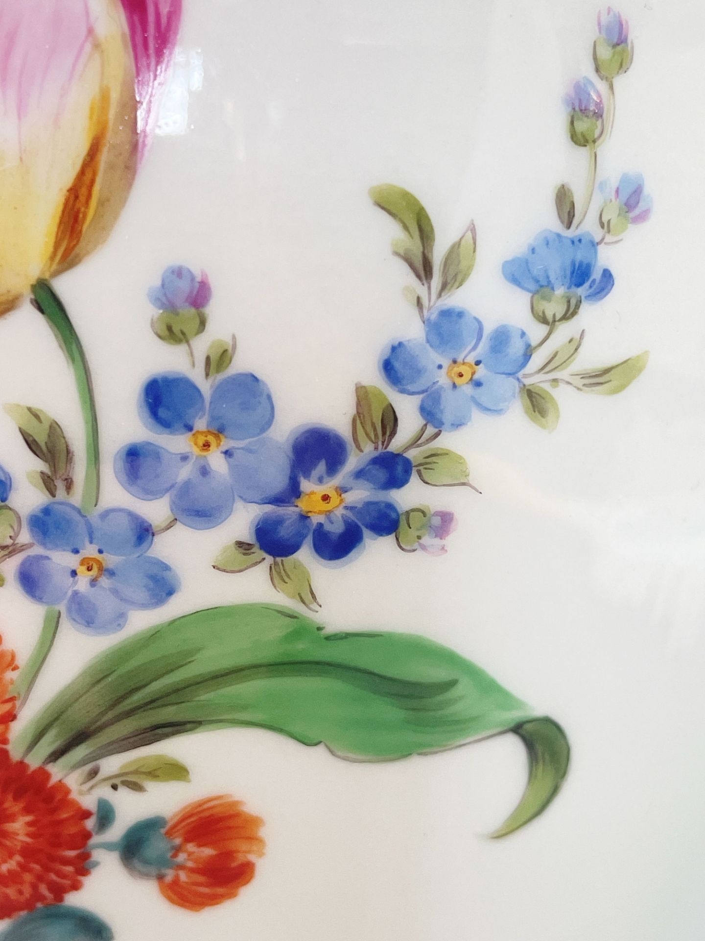 Meissen, Henkelvase mit Blumenbouquet-Motiv - Image 12 of 13