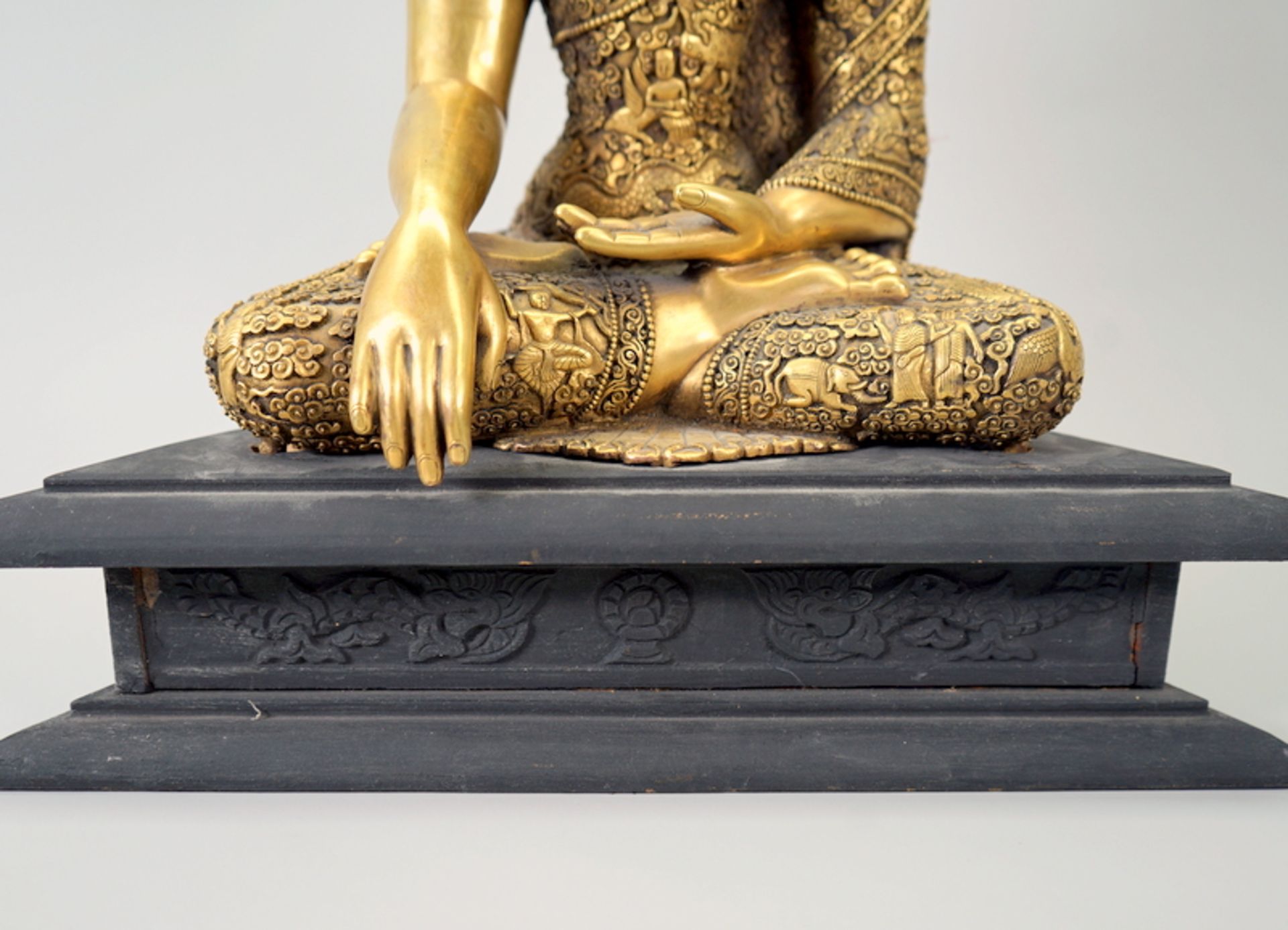Sitzender Shakyamuni Buddha - Image 5 of 8