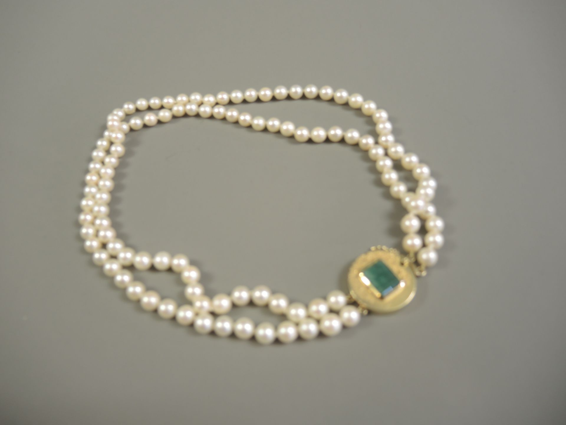 Stilvolles Perlencollier mit Schmuckschließe - Image 3 of 3
