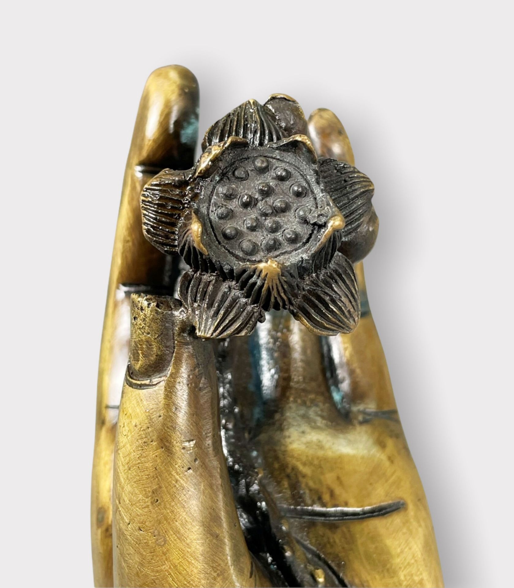 Anmutige Hand Buddhas - Image 10 of 11