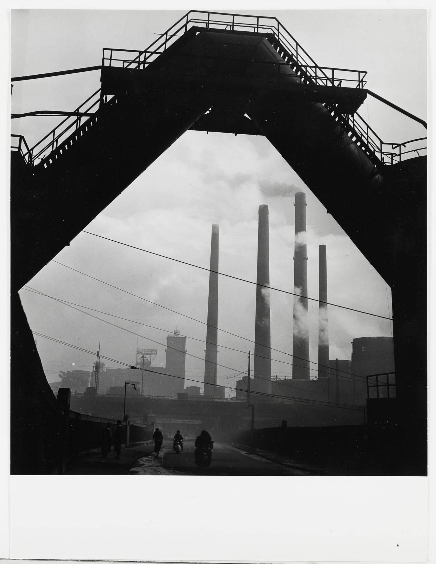 Ludwig Windstosser*, Industrial scene in the Ruhr area - Bild 2 aus 4