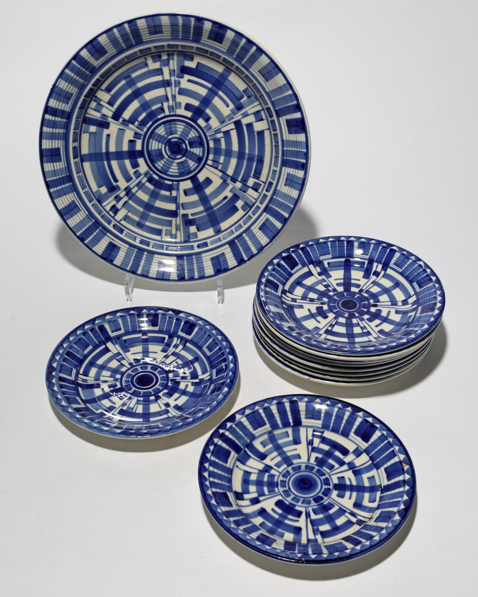 Velten Vordam, Set of Bowl and 10 Plates