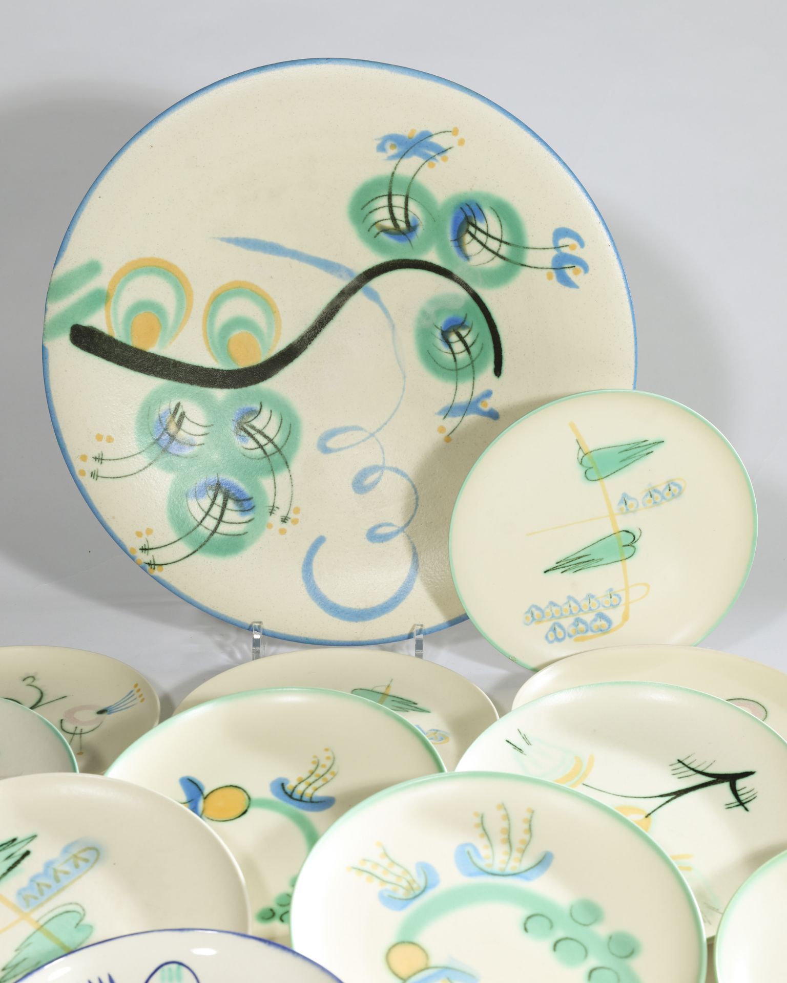 Hael Werkstätten, Margarete Heymann, Bowl and 14 plates - Bild 4 aus 8