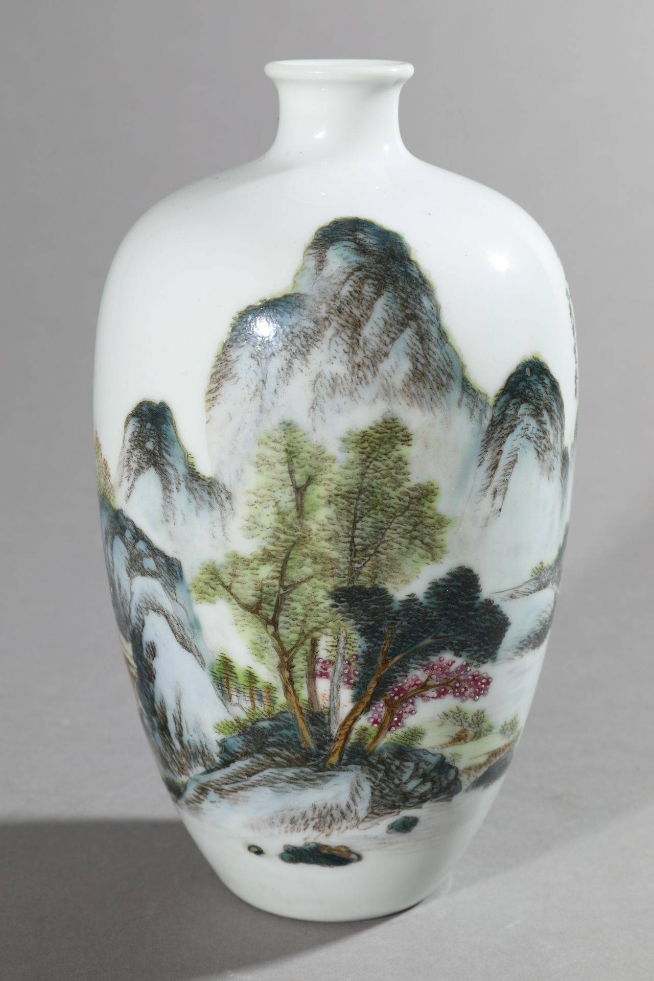 Vase with landscape and kalligraph 1900- 1930