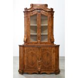 Rokoko Corner Cabinet with inlaid decoration