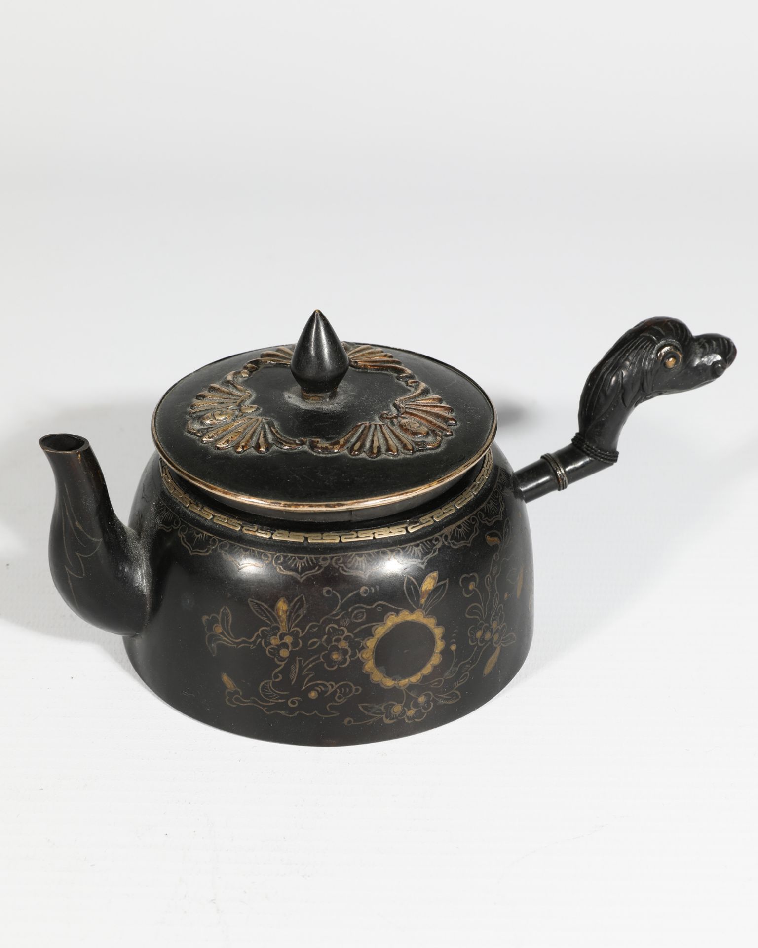 Teapot with metal inlays late Qing Dynasty, with bats and peaches