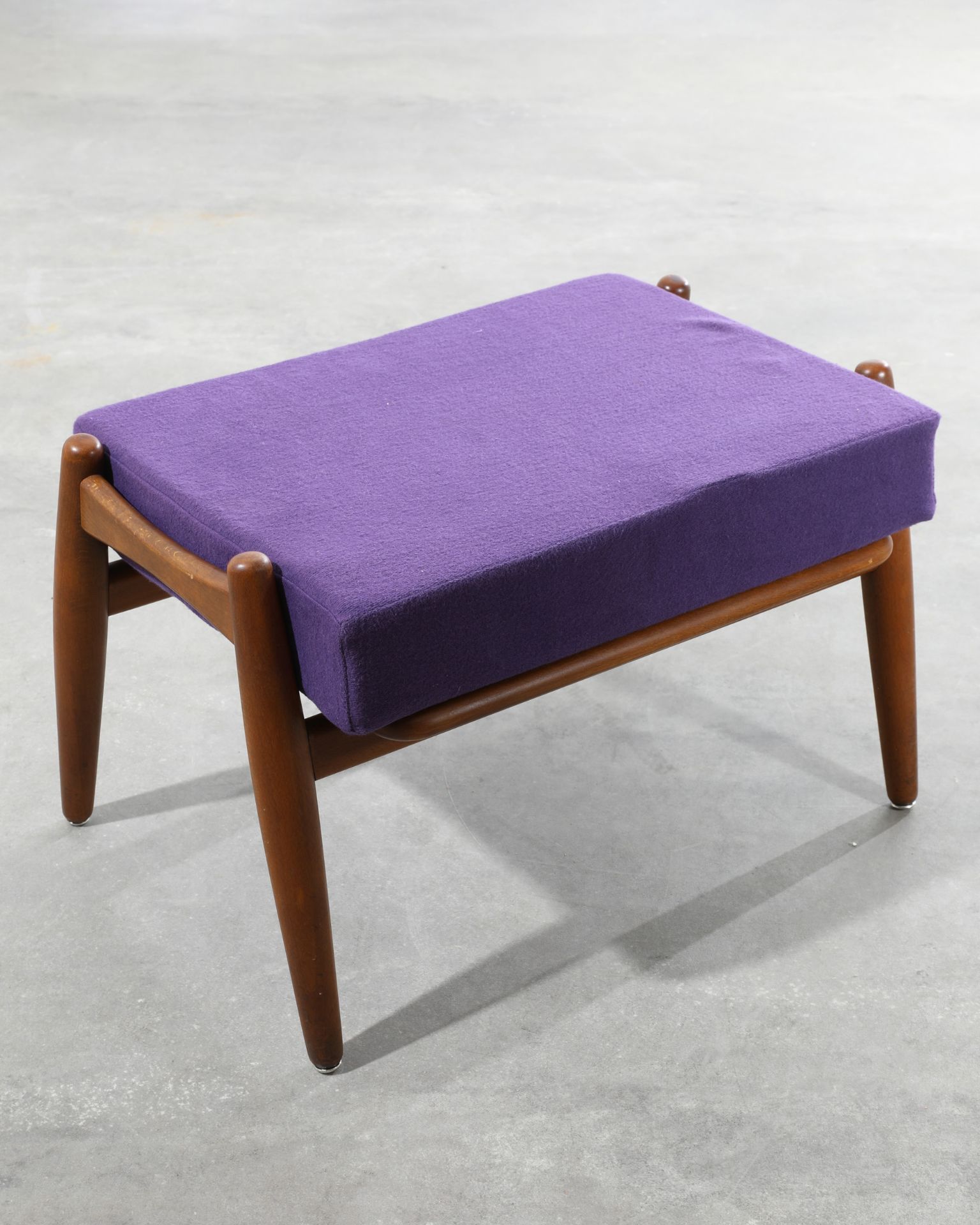 Hans J. Wegner, Getama, Lounge Chair GE240 + Ottomane - Bild 6 aus 7