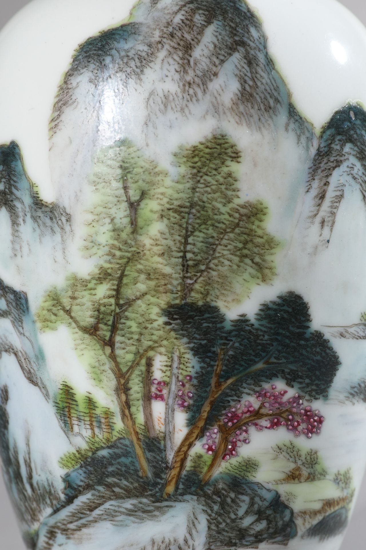 Vase with landscape and kalligraph 1900- 1930 - Bild 2 aus 6