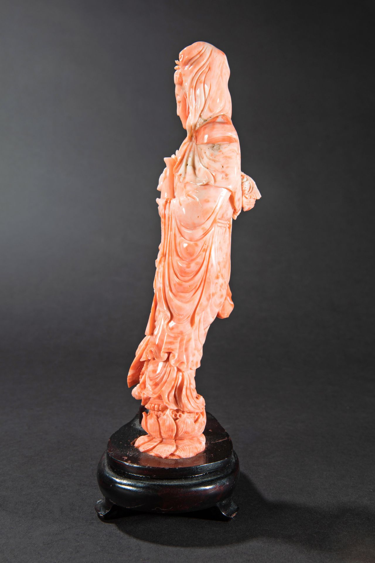 Guanyin Coral Carving - Image 3 of 5