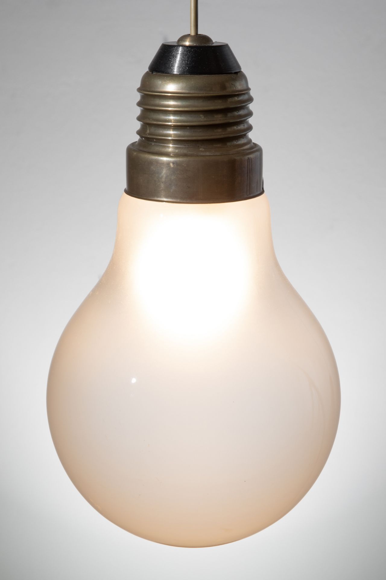 Ingo Maurer, Design M, Leuchte Modell Thomas Alva Edison - Bild 3 aus 4