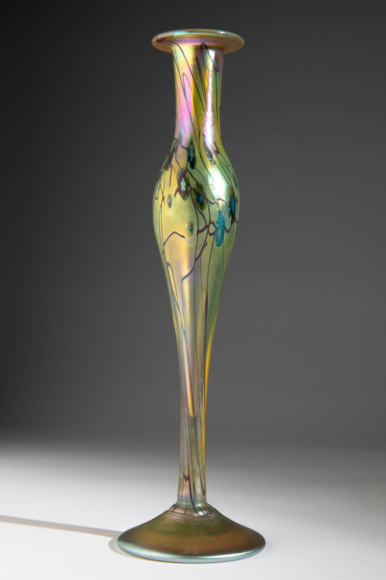 Favrile Vase Jugendstil, im Stile von Tiffany