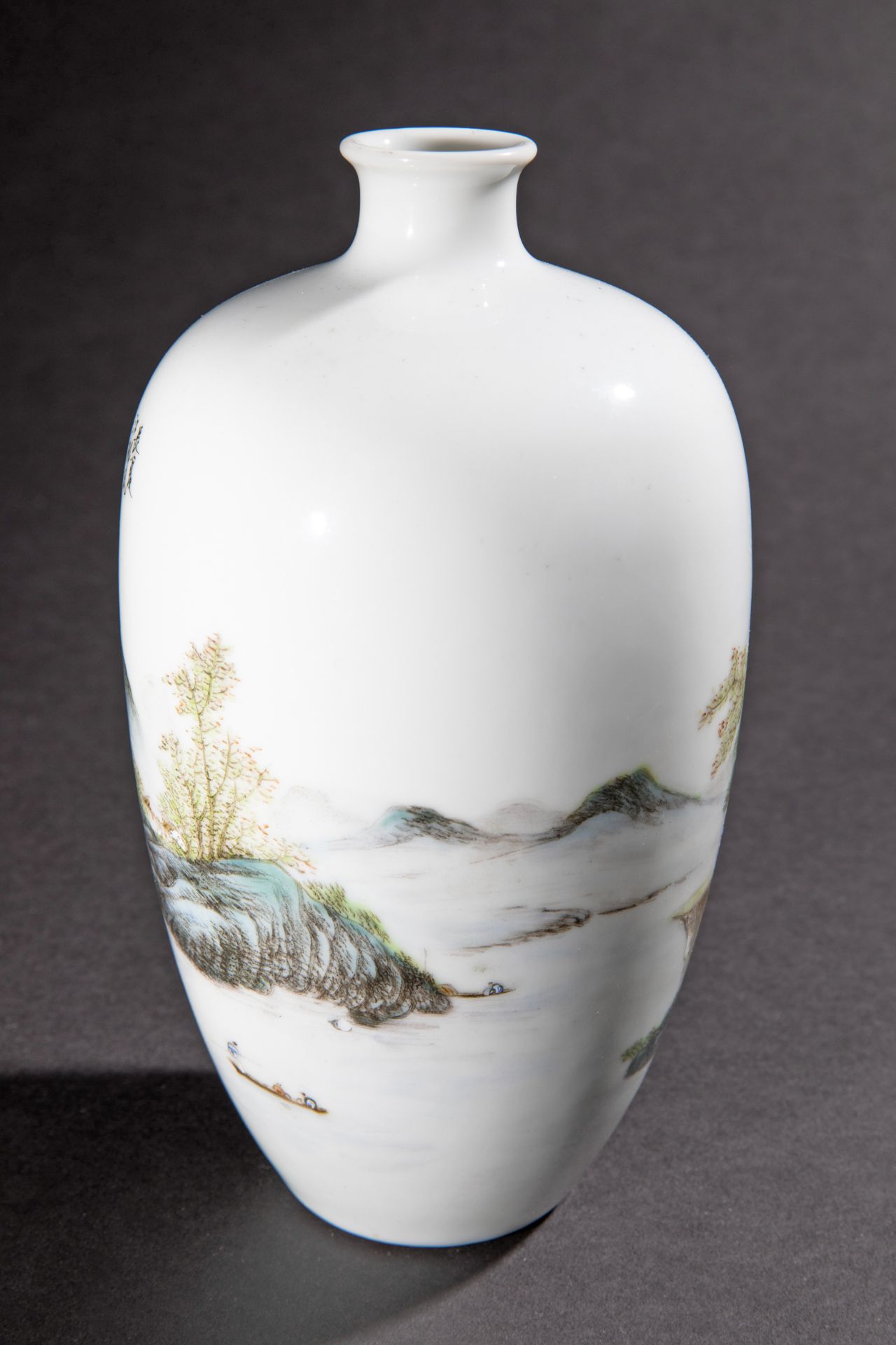 Vase with landscape and characters, China, Wang Xiaoting, Republic Time, 1900-1949 - Image 2 of 5
