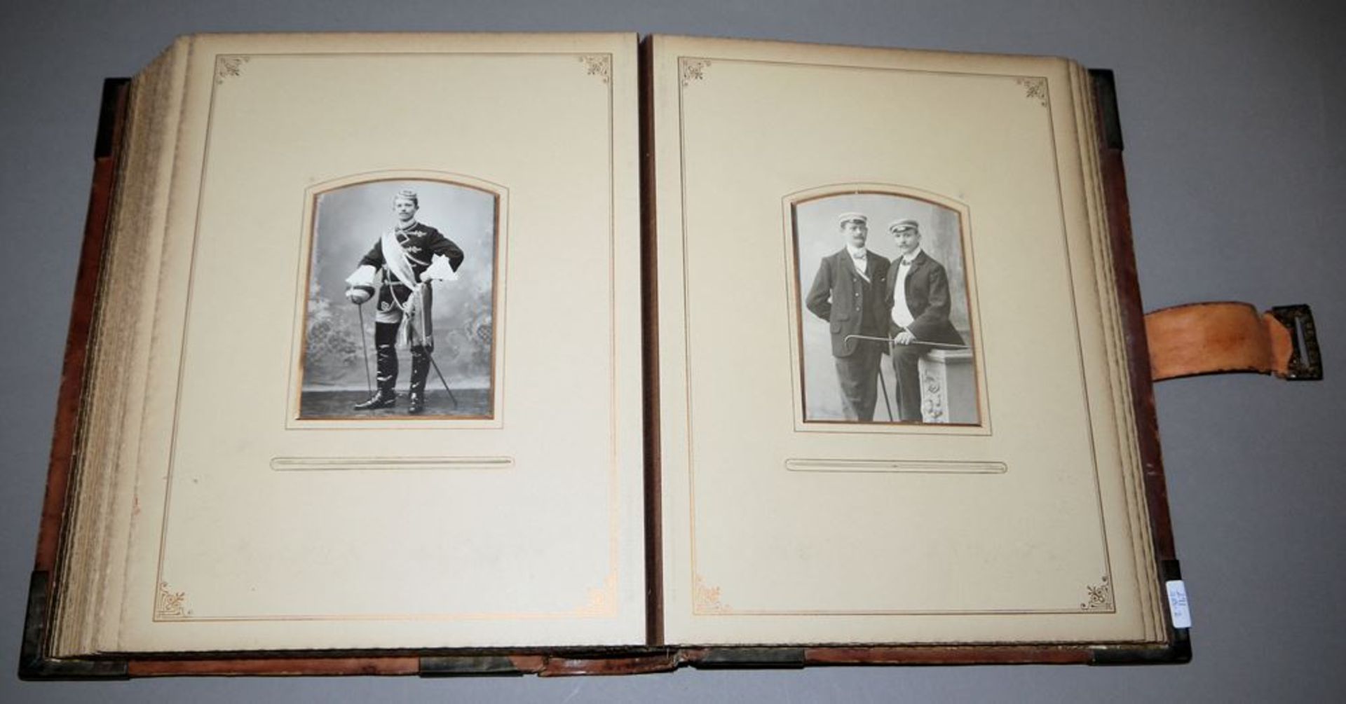 Foto-Album mit Pracht-Einband der Studenten-Verbindung Teutonia München von 1899 mit Widmung - Bild 2 aus 2