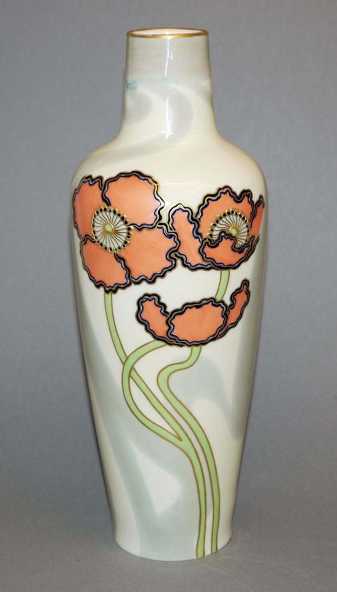 Porzellan-Vase des Jugendstils mit Anemonen, Ernst Wahliss, Wien