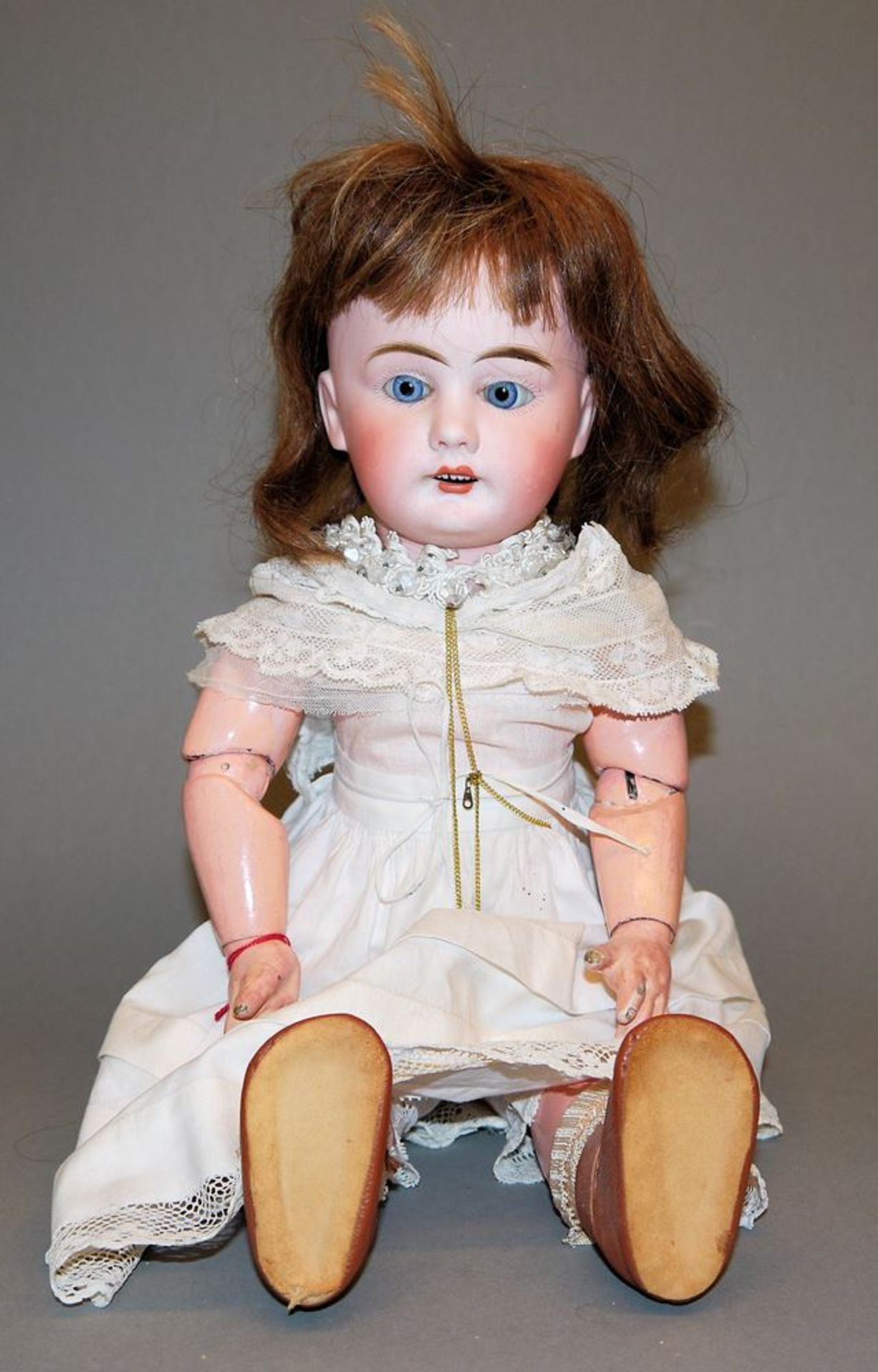 Porzellankopf-Puppe um 1900