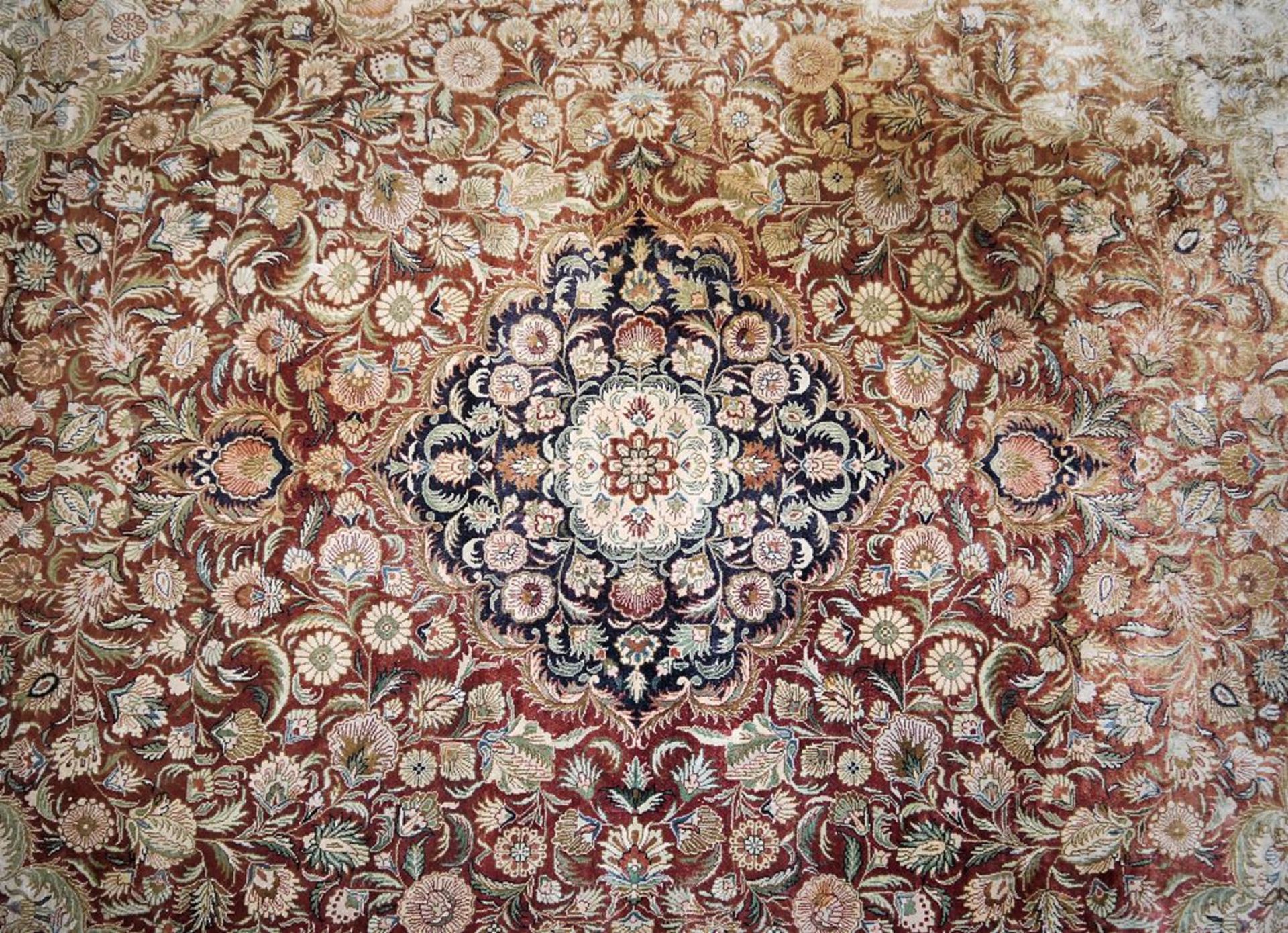 Orient-Seiden-Teppich Keschan, Persien, ca. 30-40 Jahre alt - Bild 2 aus 4