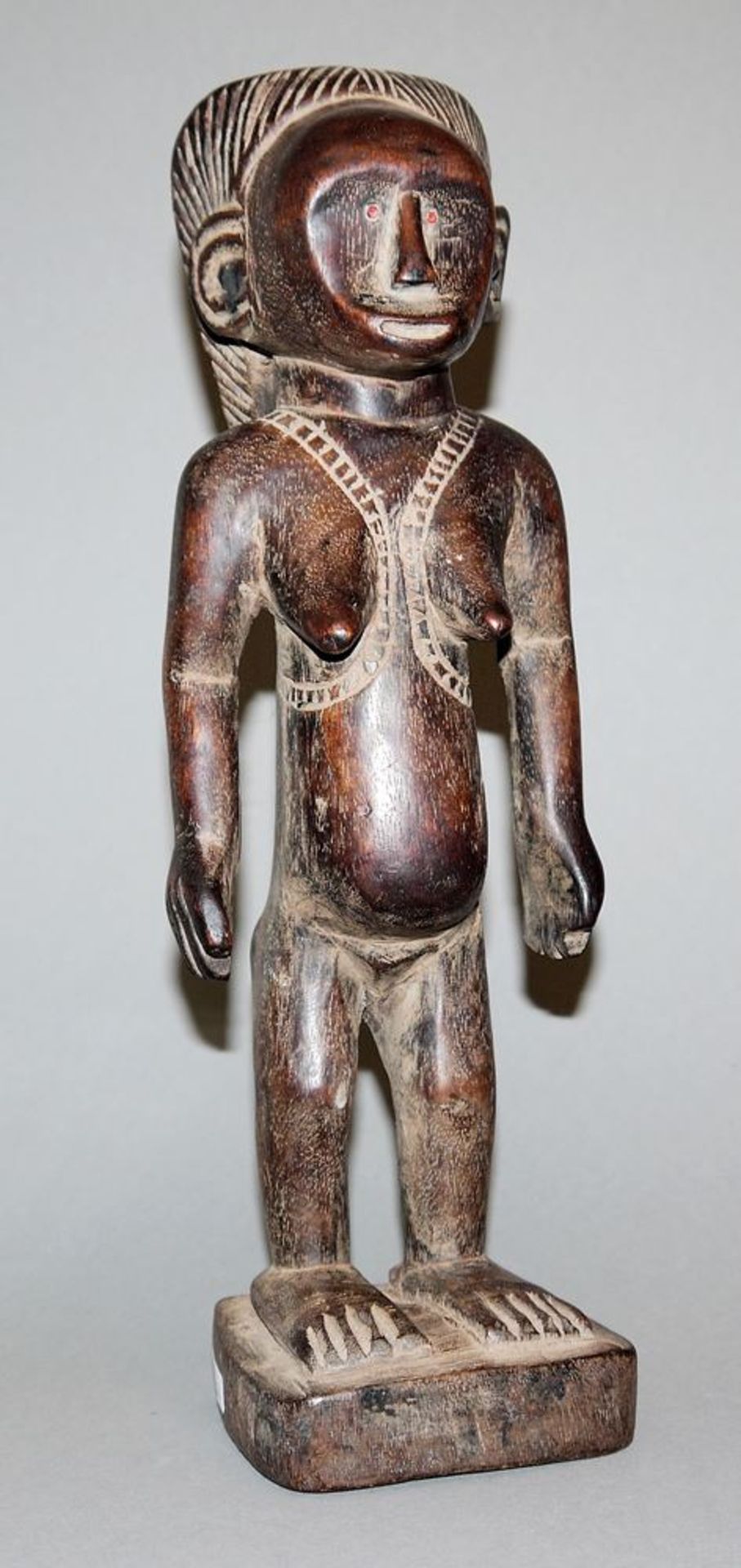 Weibliche Ahnenfigur der Ovimbundu, Kongo