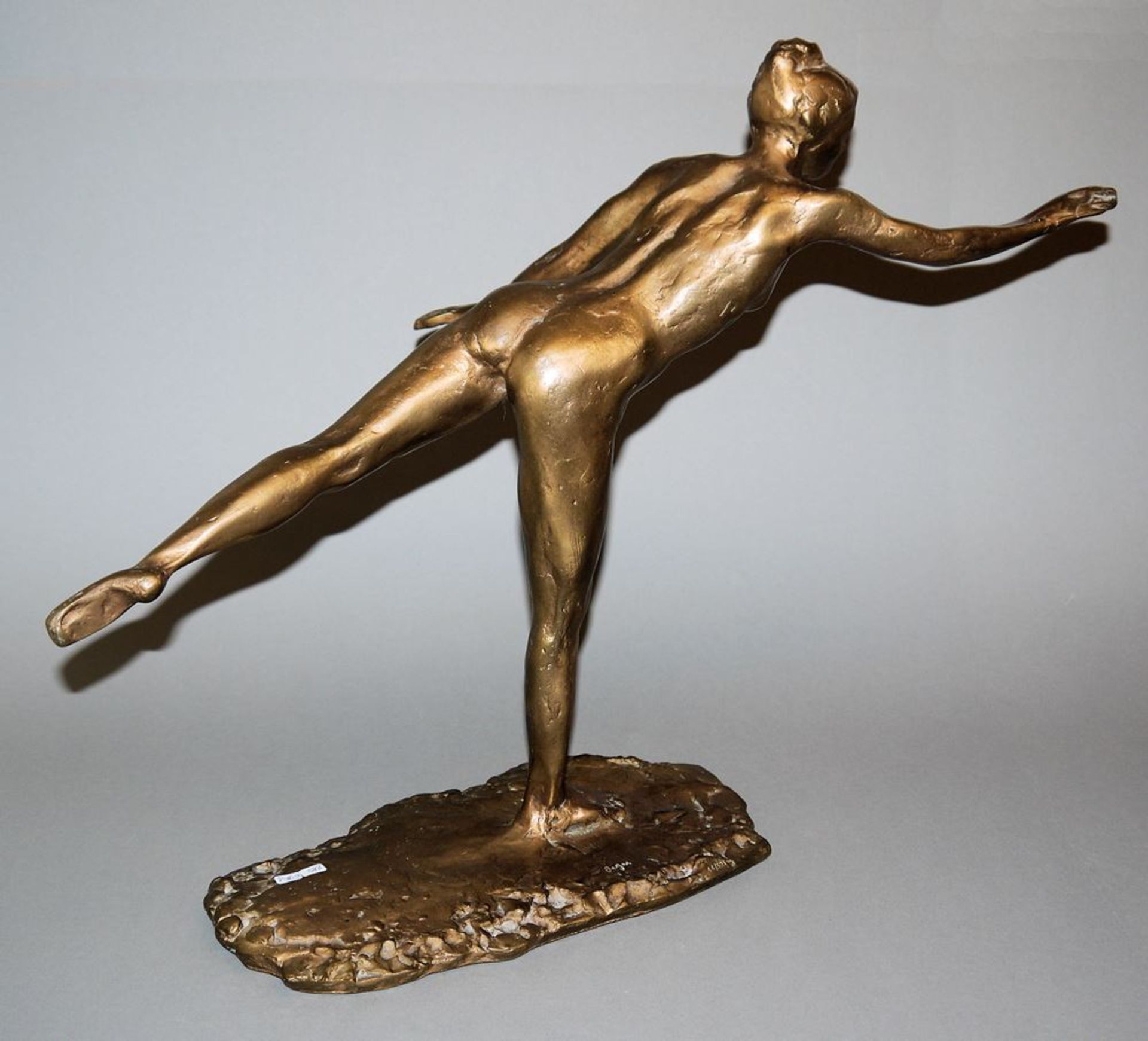 Edgar Degas, "Danseuse, grande arabesque, deuxieme temps", Bronzeplastik von 1885/90, postumer, lim - Bild 2 aus 3