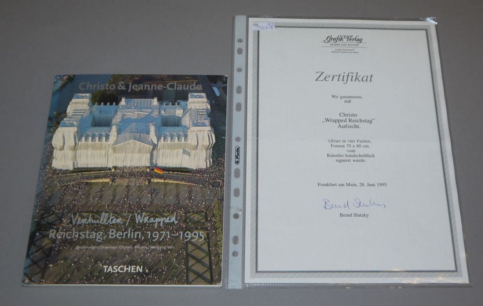 Christo & Jeanne-Claude, "Wrapped Reichstag", signed colour offset print, 1995 - Image 3 of 3