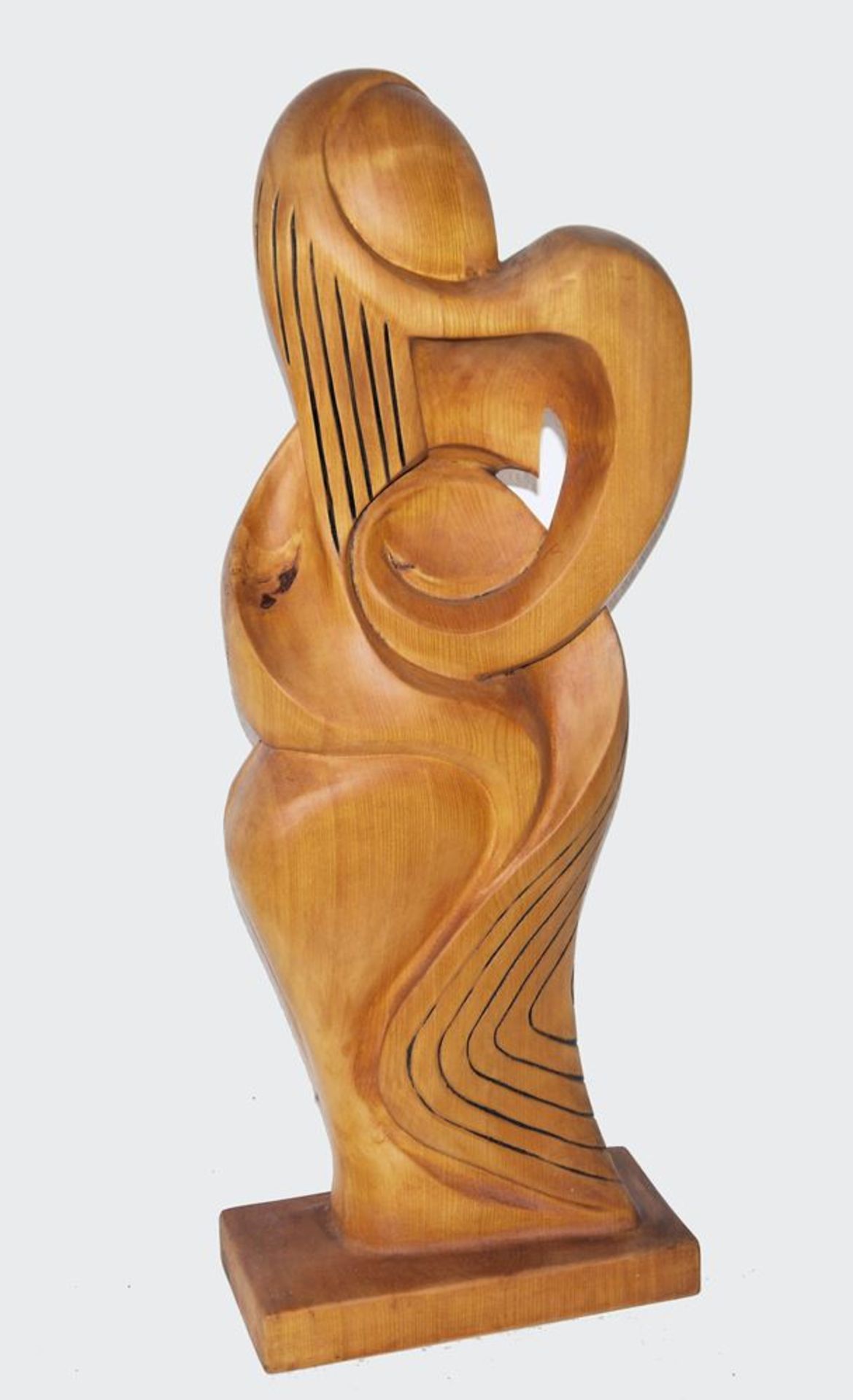 Ortrud Heuser-Hickler, Niobe, wood sculpture from 1987