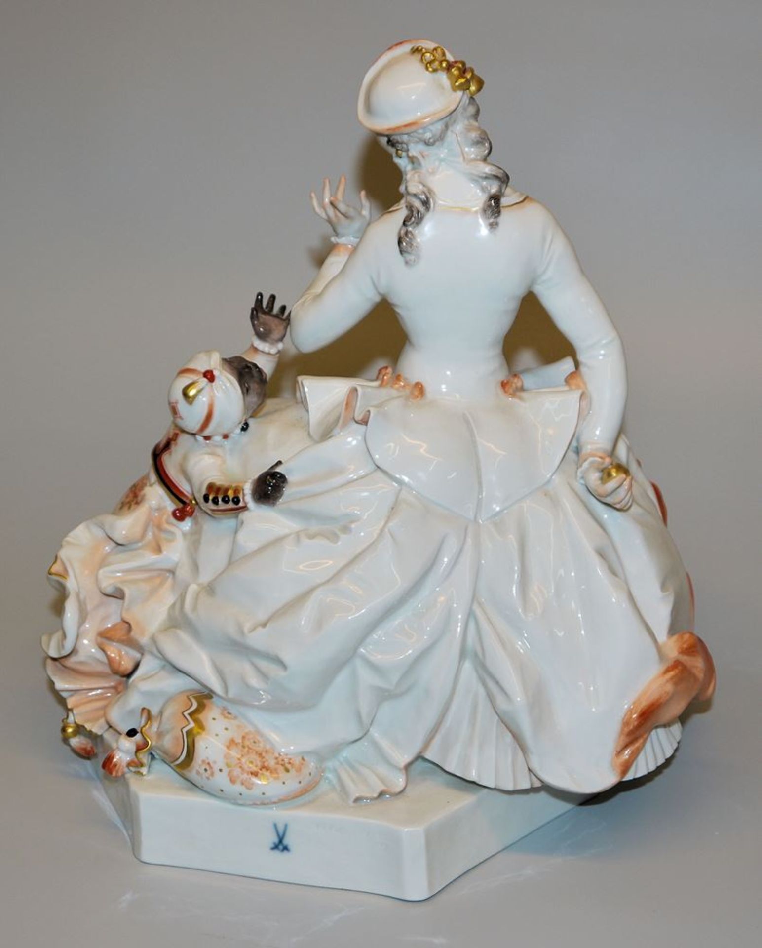 Porcelain group Lady with a Boy Moor, Paul Scheurich for Meißen - Image 10 of 11