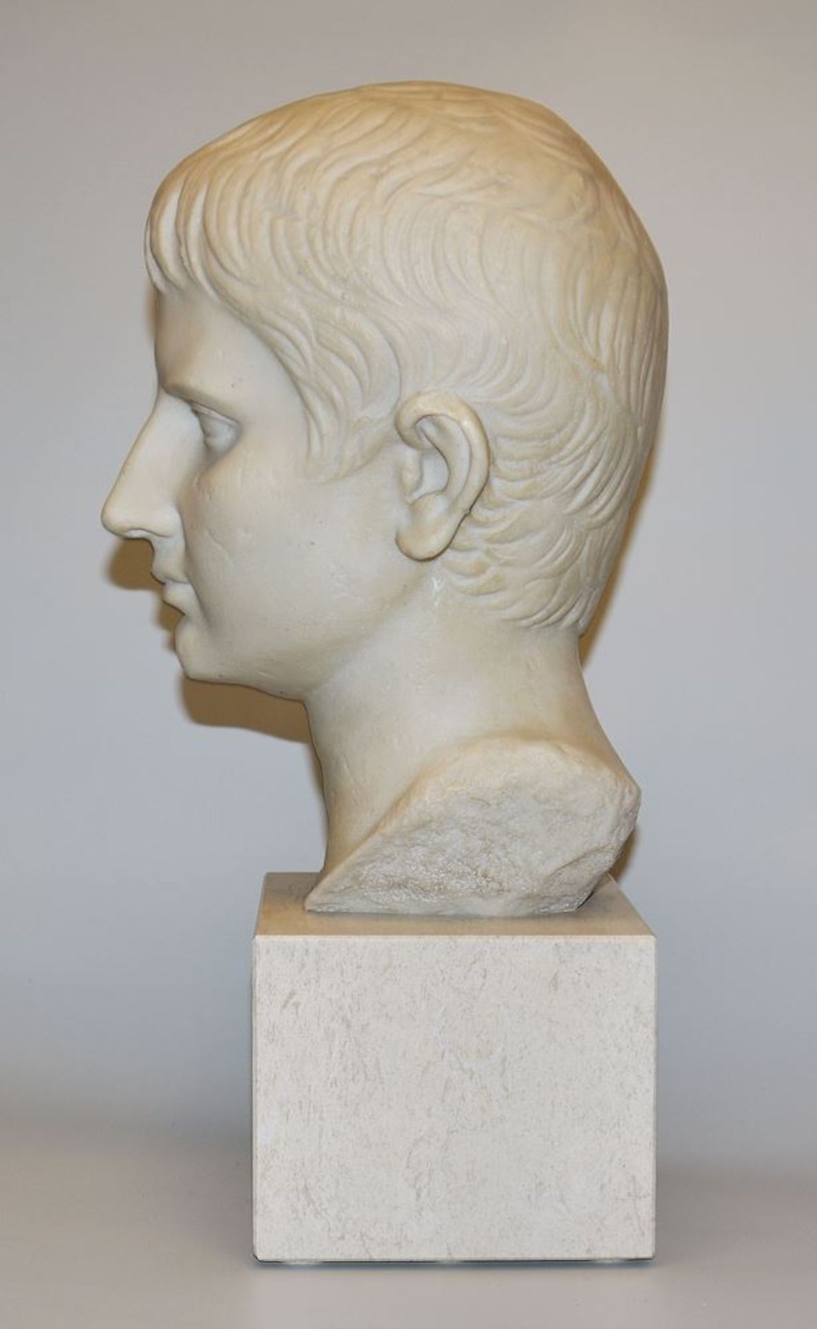 Portrait of the youthful Römish Emperor Augustus, museum replica, art casting, Ars Mundi - Image 2 of 2