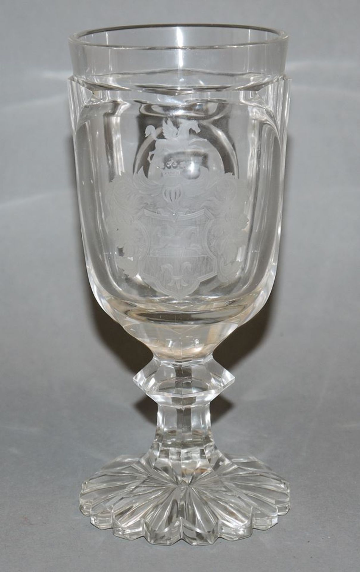 <Glass goblet with coat of arms of the von Bartholomaei, early 20th century</b> - Image 2 of 3