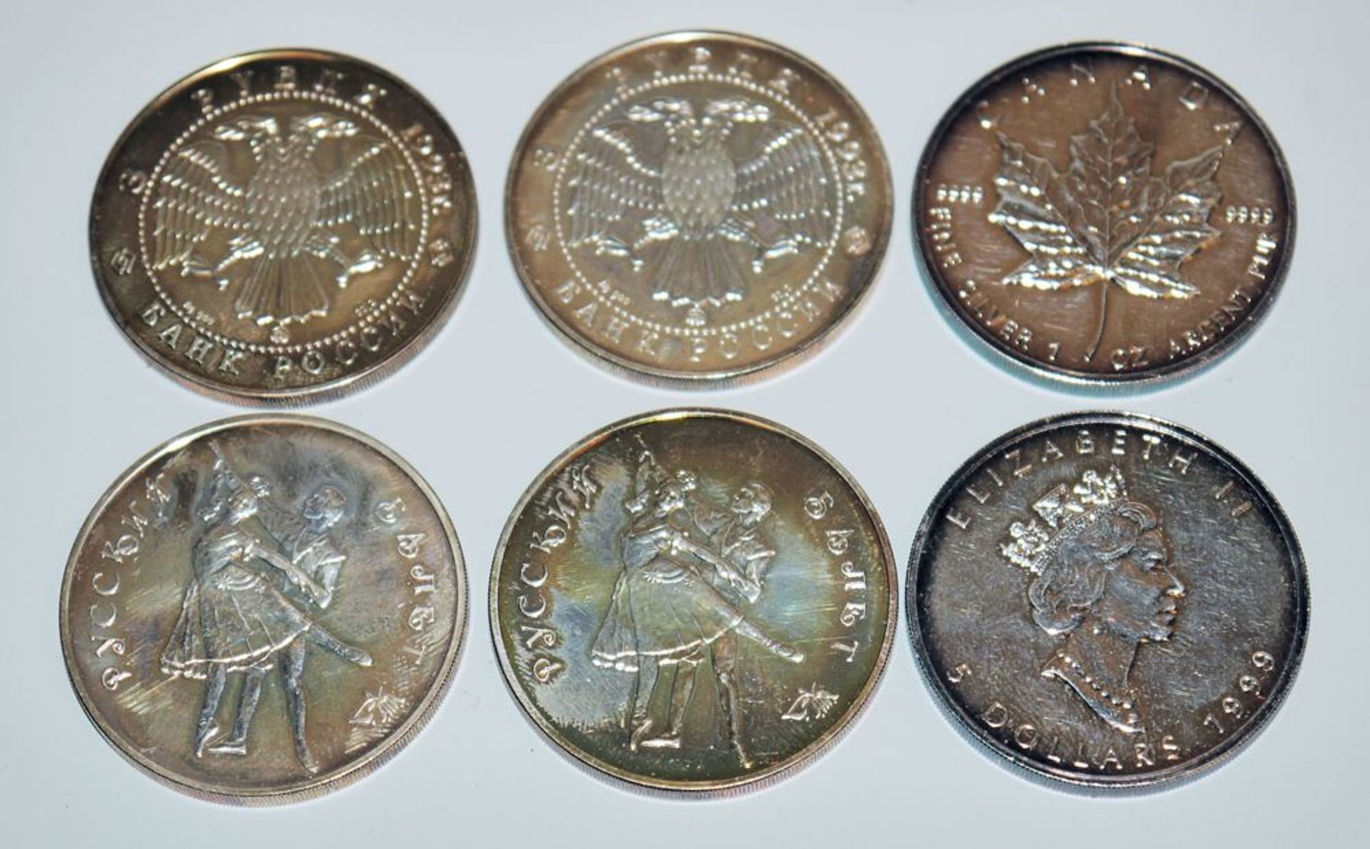 Sechs Silbermünzen, 2x 5 Dollar Kanada Maple Leaf 1999 u. 4x 3 russische Rubel, Russisches Ballett 