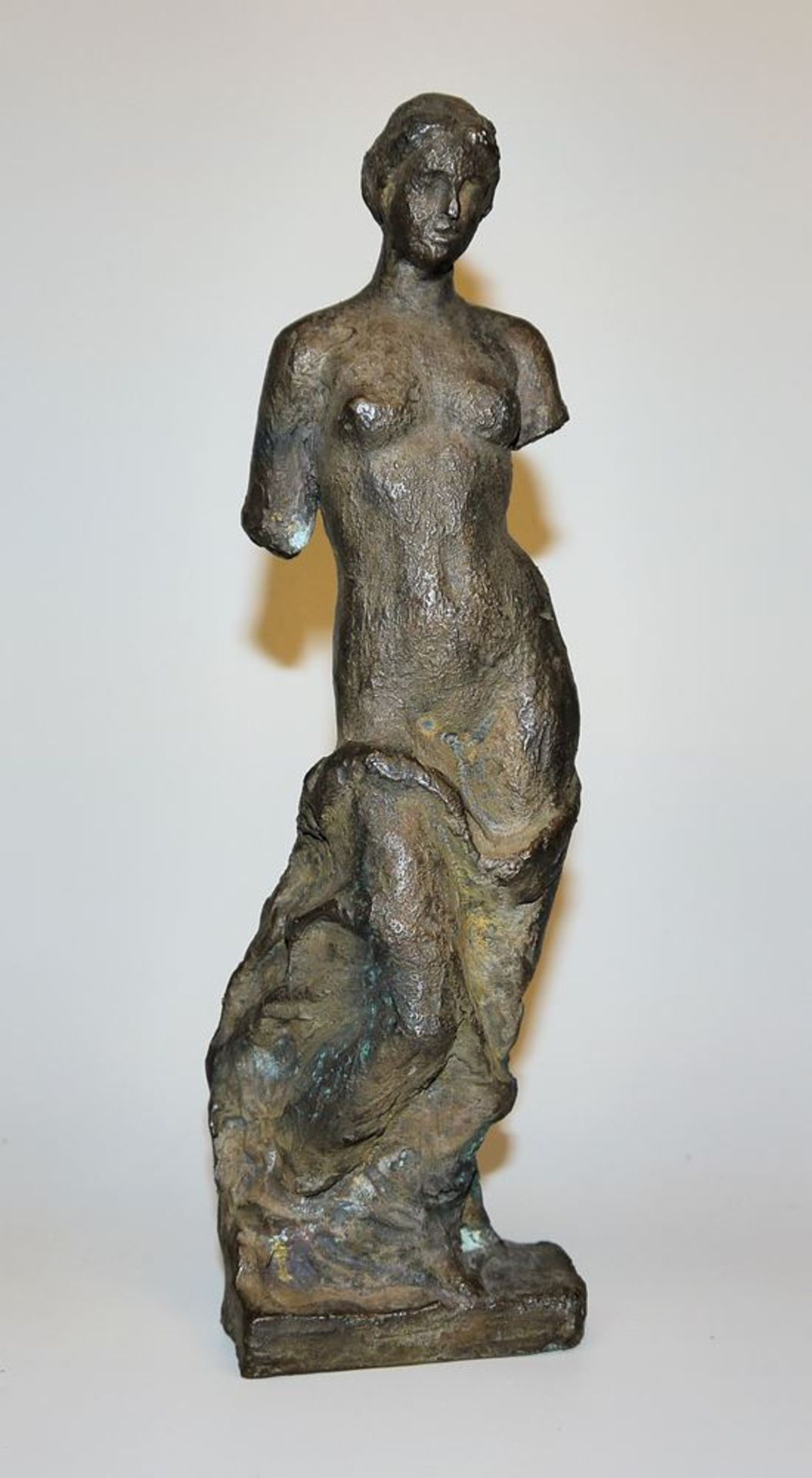 Hanna Cauer, Torso, bronze sculpture