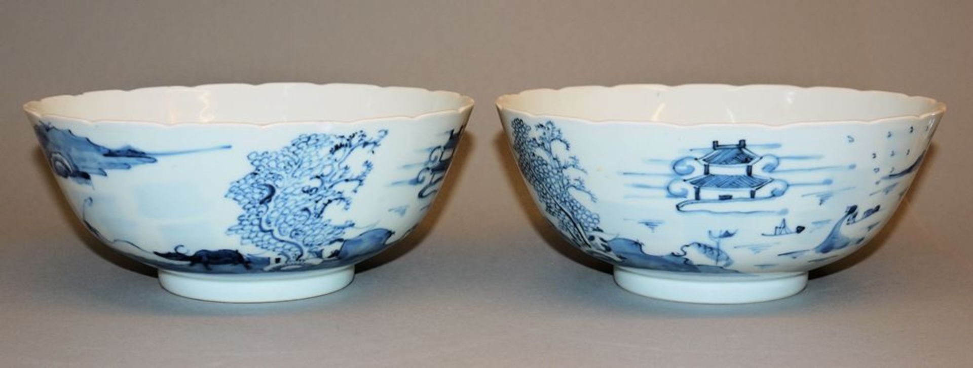 Pair of blue and white porcelain rice bowls of the late Qing period, China 19th century - Image 2 of 3