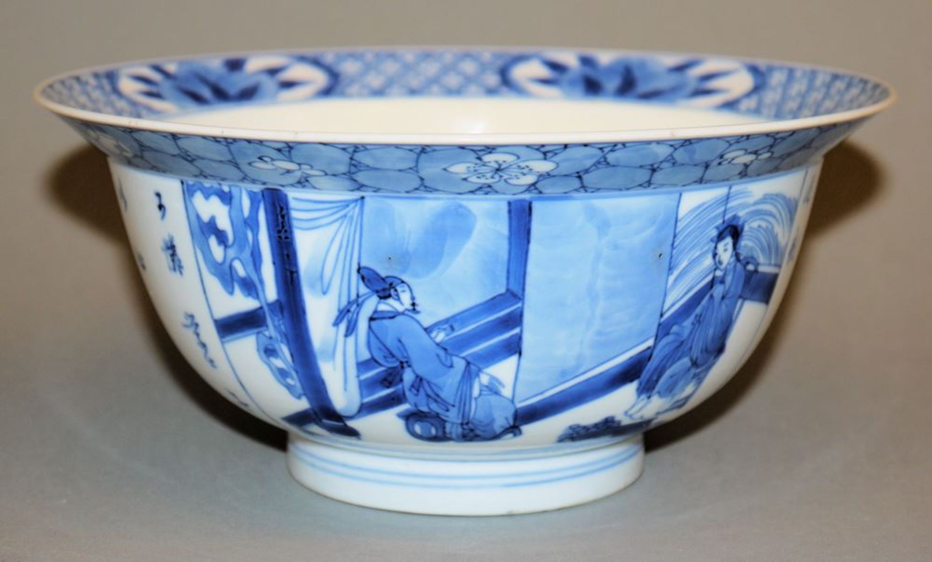 Blauweiß-Speiseschale der Kangxi-Zeit, China um 1700