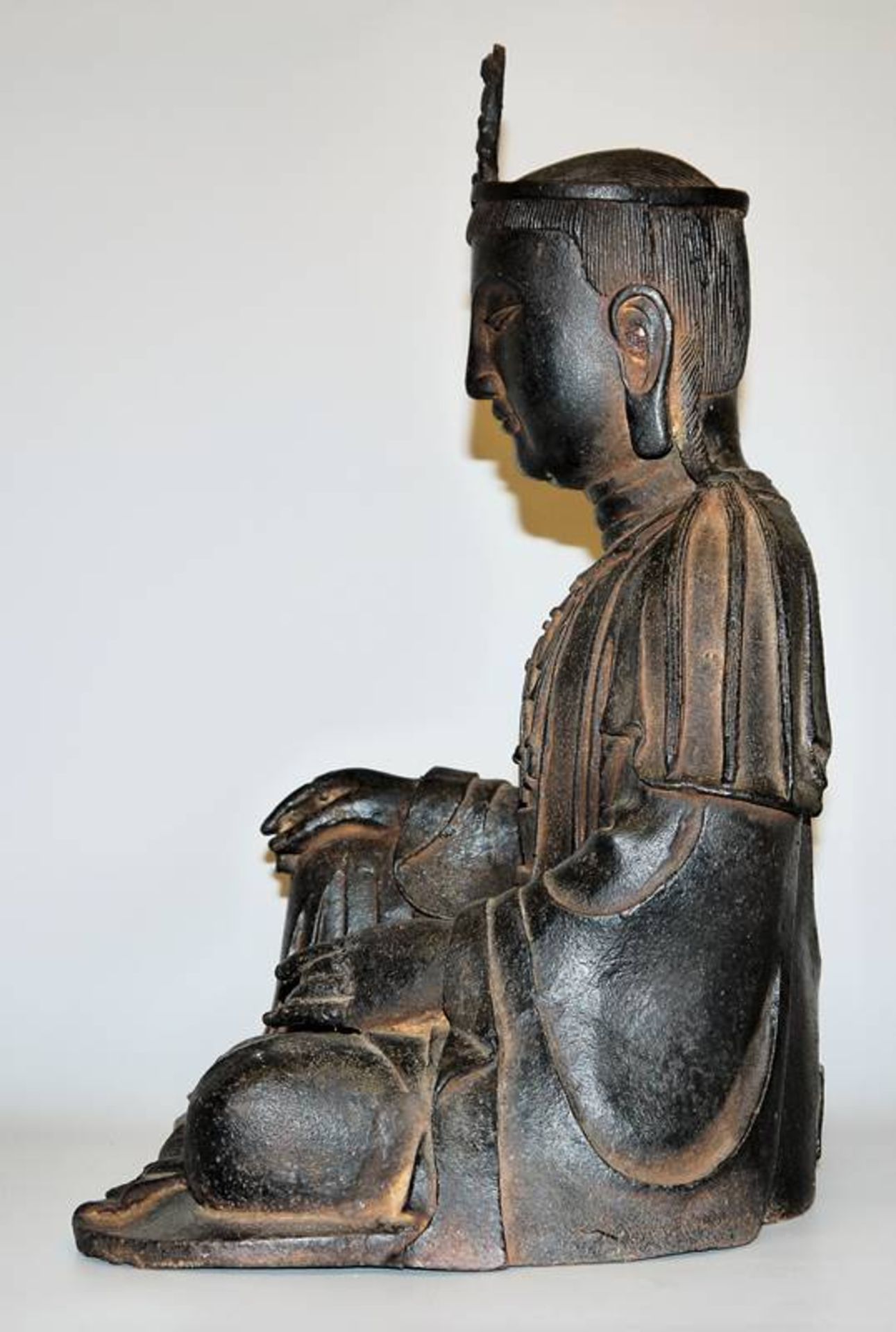 Bodhisattva Avalokiteshvara (Guanyin), Ming-style iron casting, China 18th c. or later - Image 3 of 6