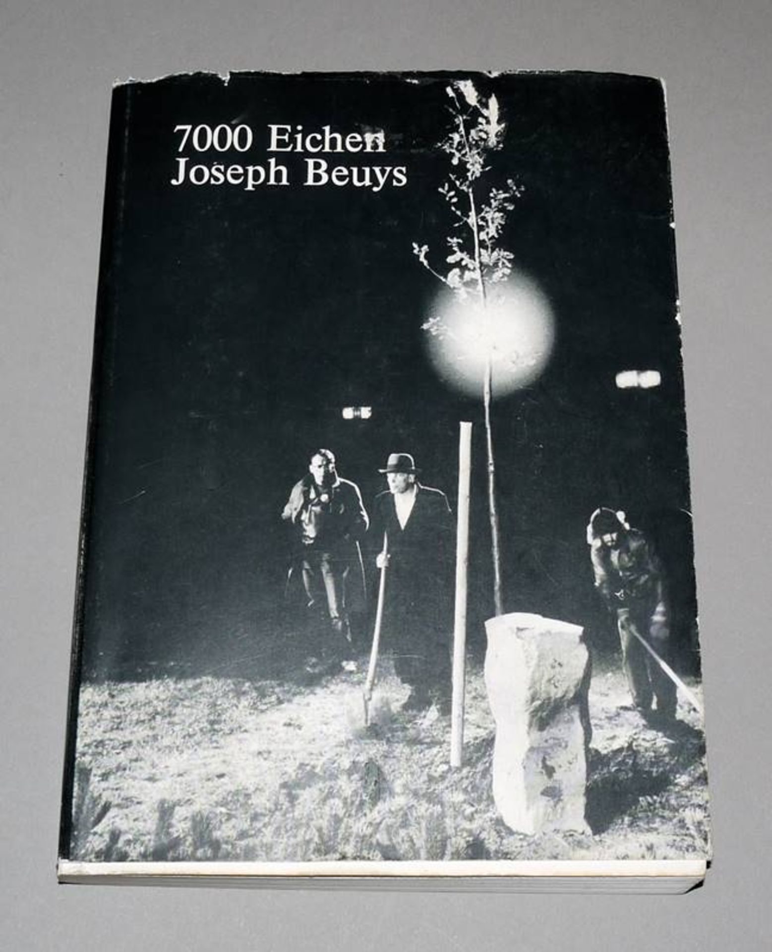 Joseph Beuys, "7000 Eichen" Katalog & div. Dokumente (originale Spendenbescheinigung für eine Eiche