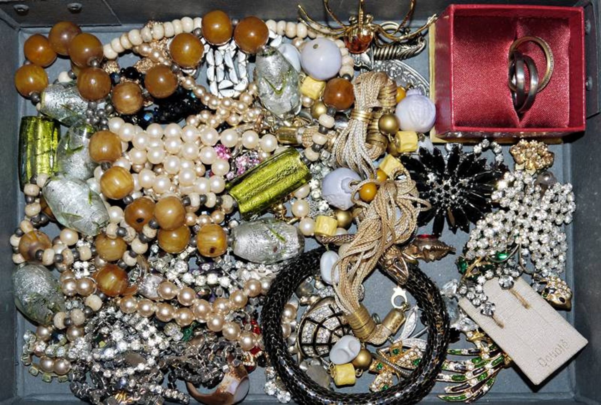 Sammlung Strass- und Modeschmuck, u.a. Kadó