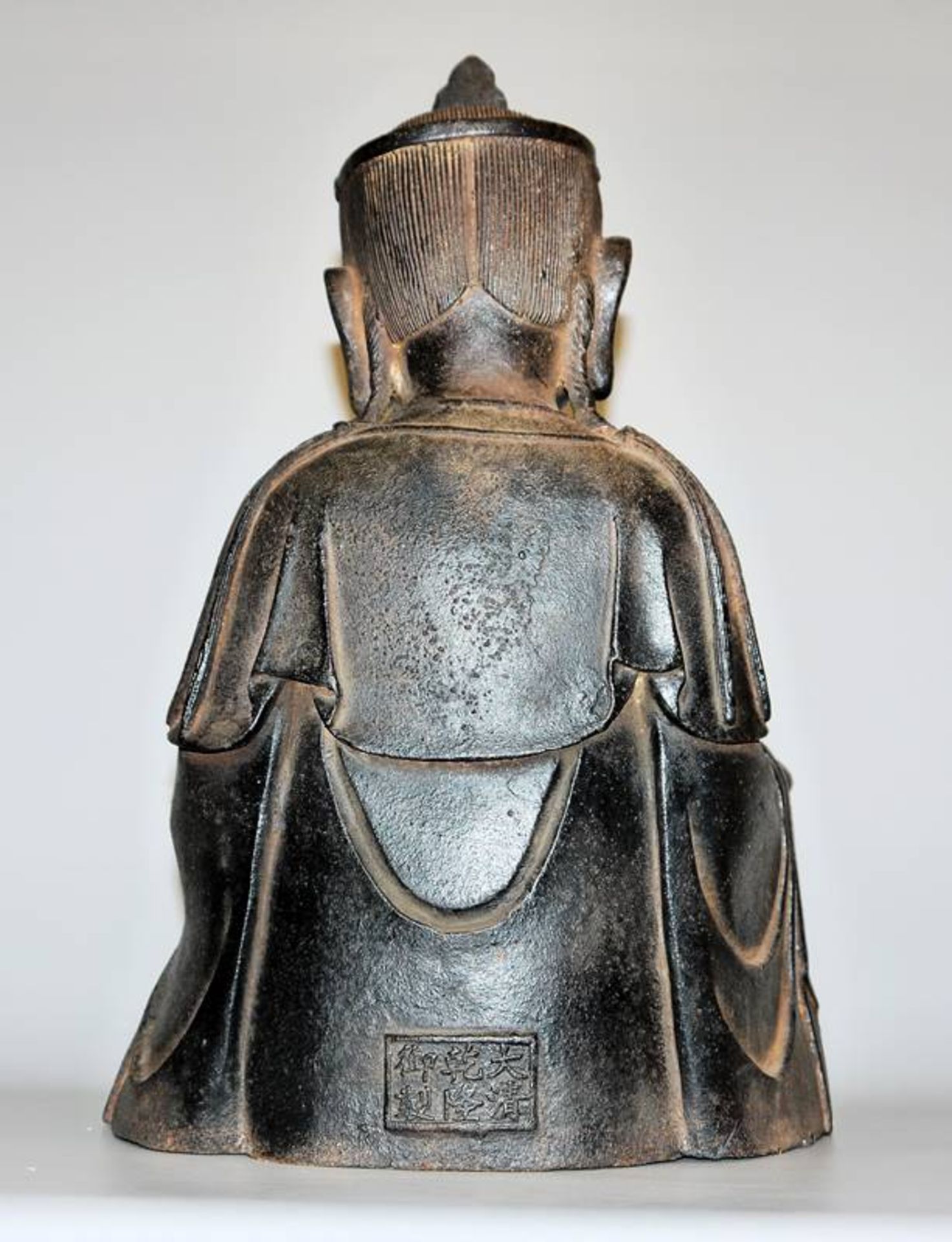 Bodhisattva Avalokiteshvara (Guanyin), Ming-style iron casting, China 18th c. or later - Image 4 of 6