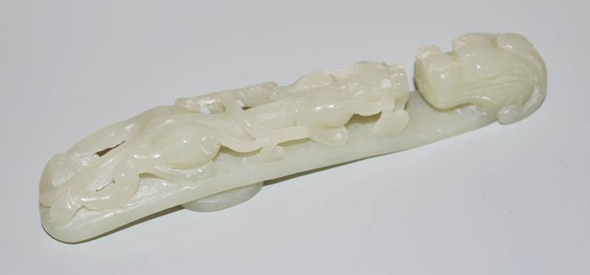 Jade belt hook, China, probably Qing period 18th/19th century