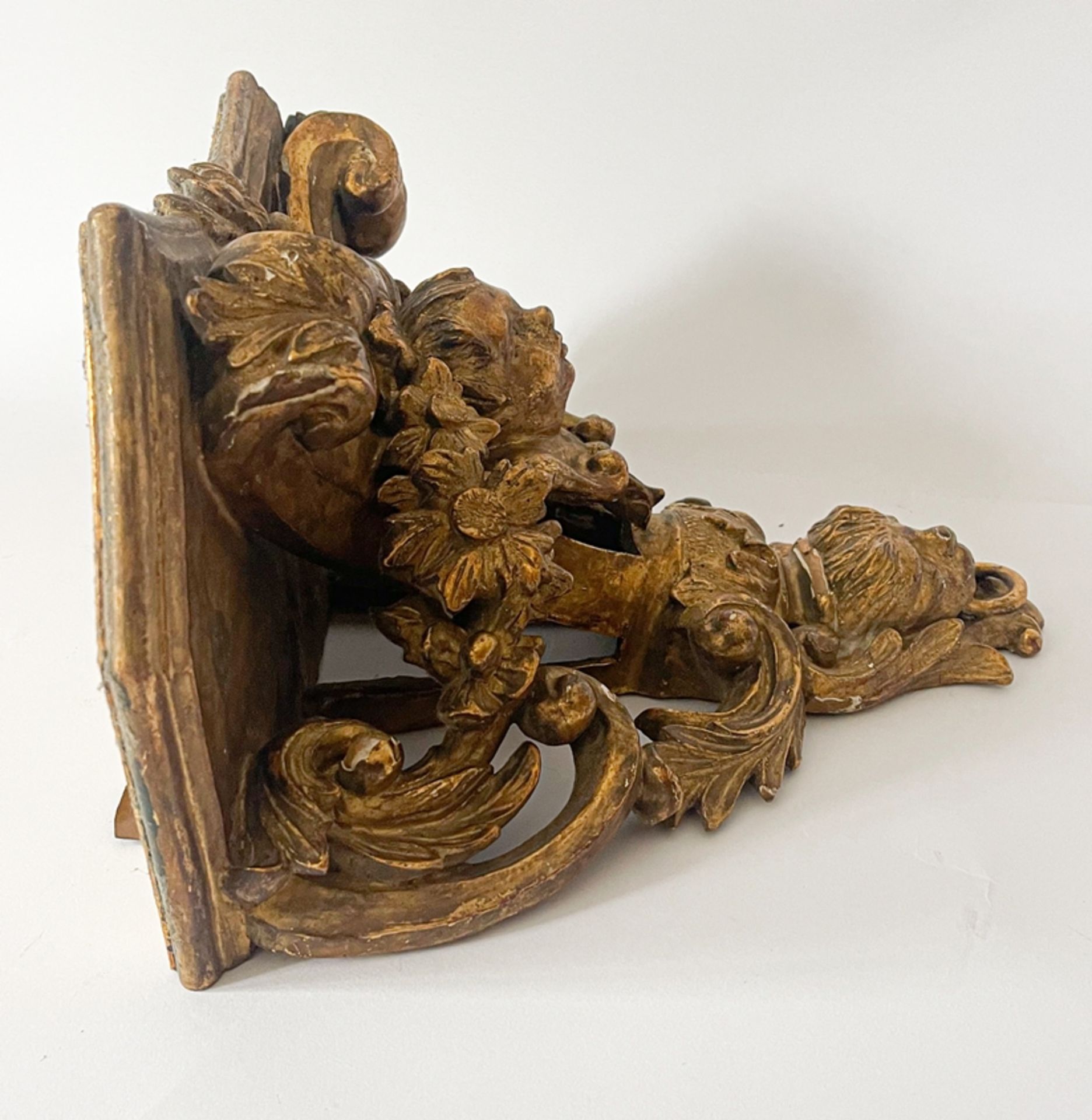 Carved, gilded corbel - Image 8 of 9
