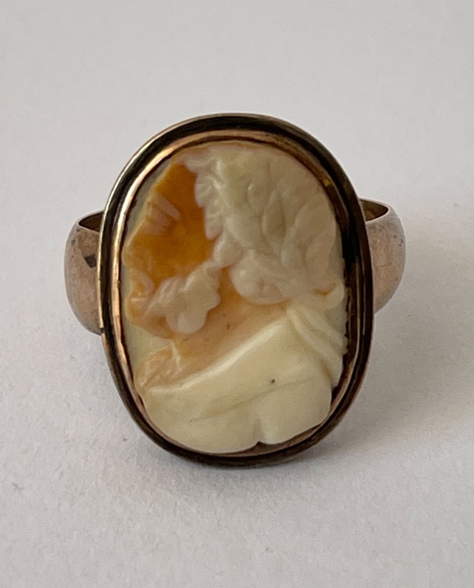 Antiker Echtgold Ring mit Gemme