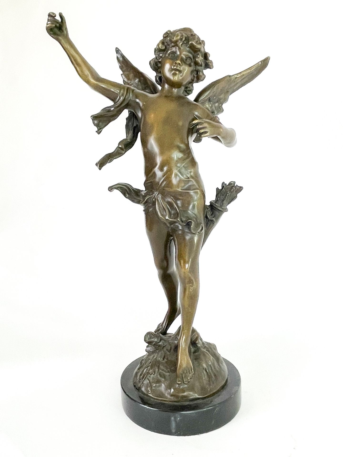 Große Bronzefigur "geflügelter Putto" - Bild 7 aus 15