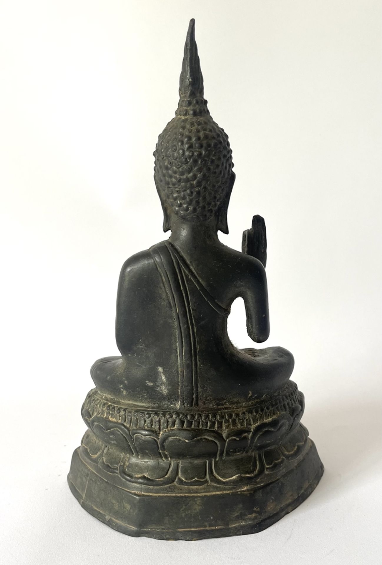 Alter traditioneller Buddha - Image 7 of 12