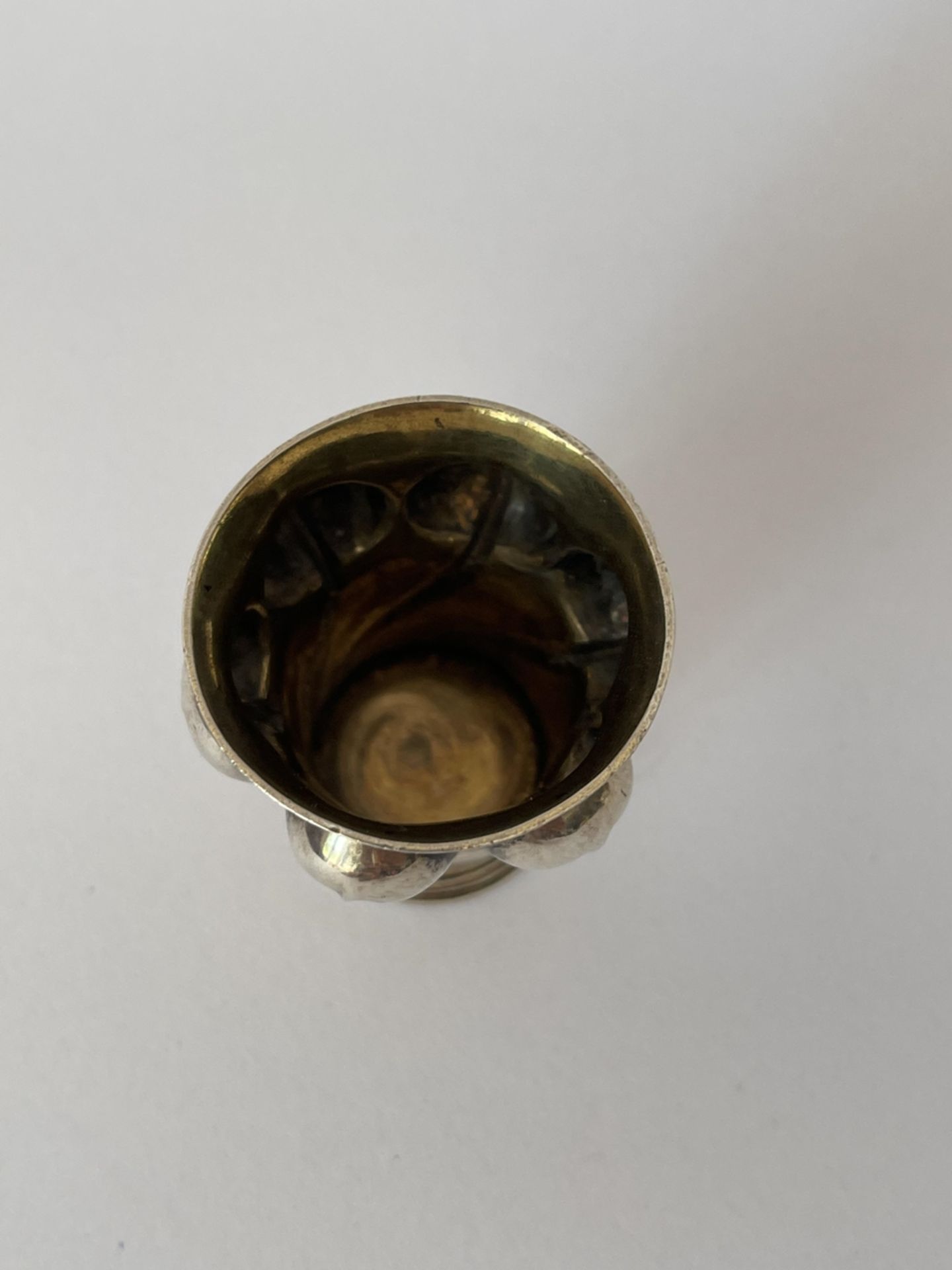 Verzierter Miniatur Silberbecher - Image 2 of 3