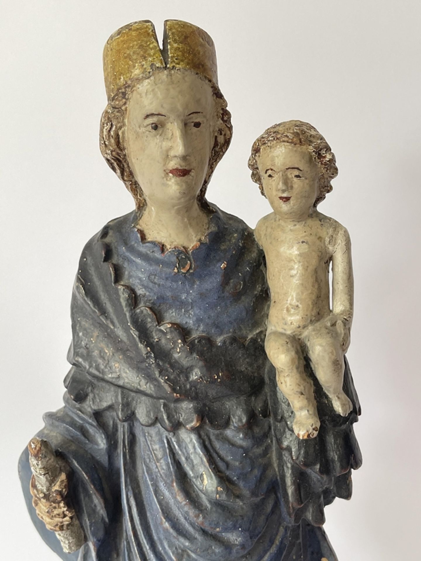 Kleine geschnitzte gotische Madonna - Image 2 of 5
