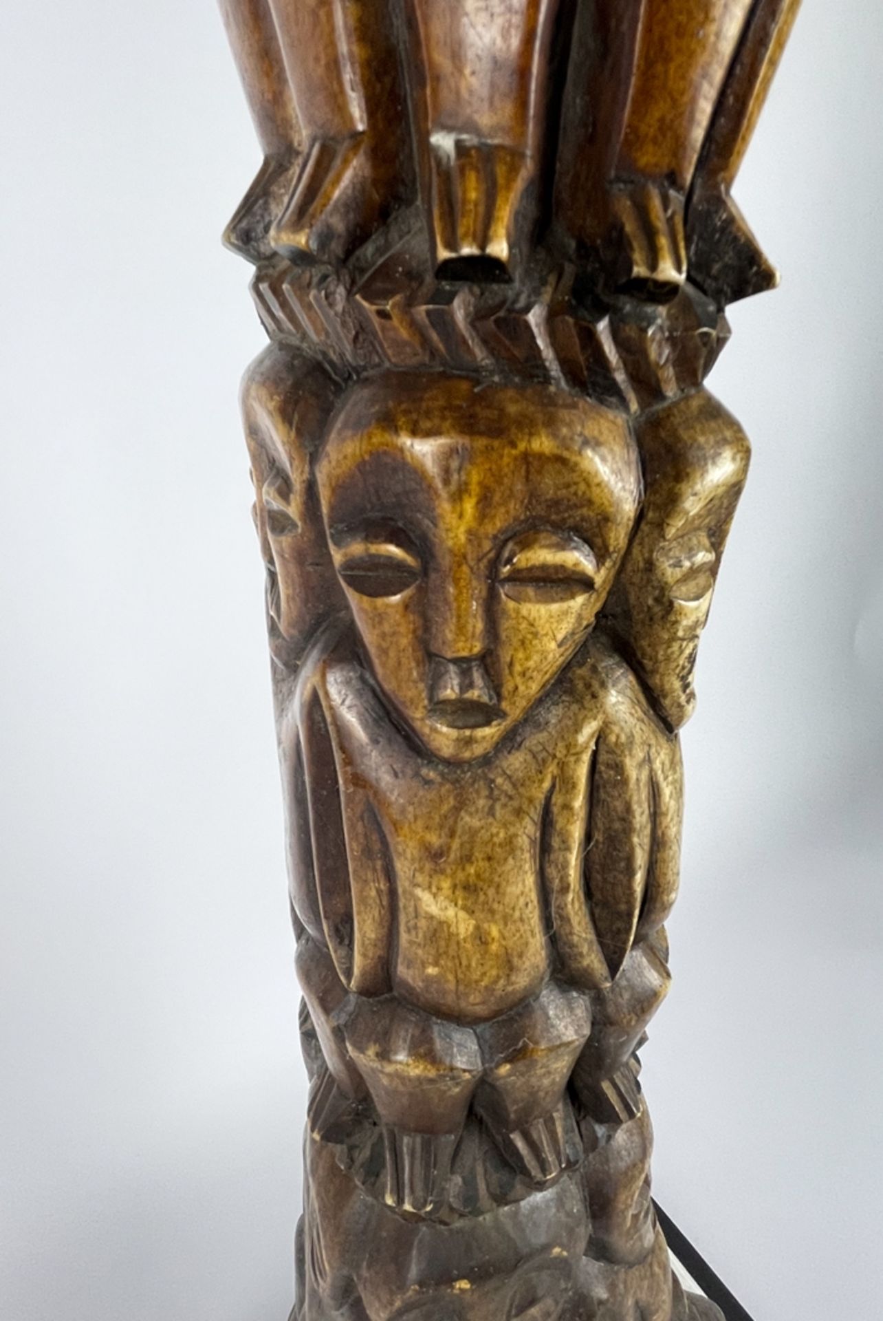 Afrikanische Stammeskunst "geschnitzer Knochen" - Image 3 of 12