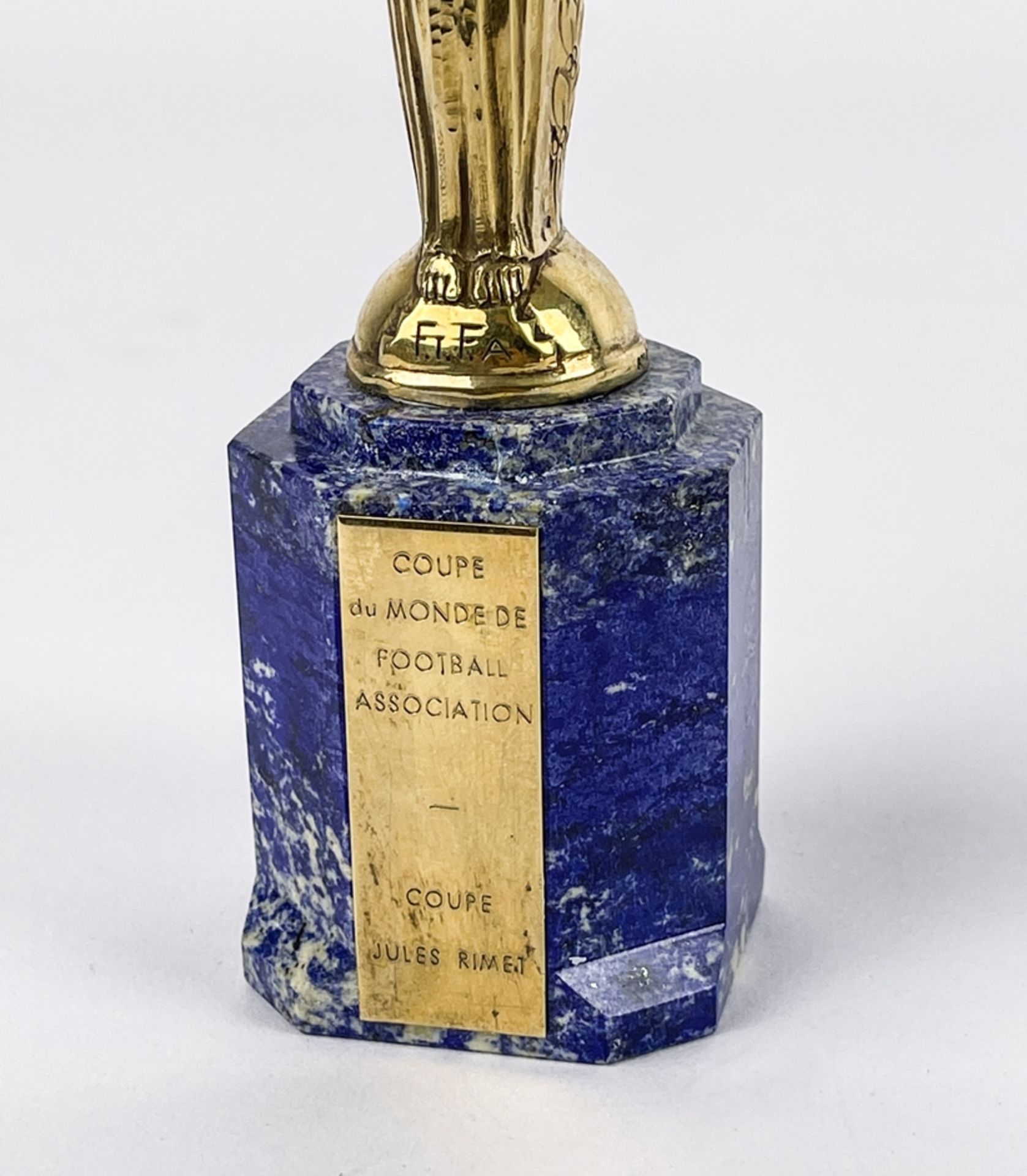 Coupe du Monde de Football Association "Jules Rimet" - Image 4 of 12