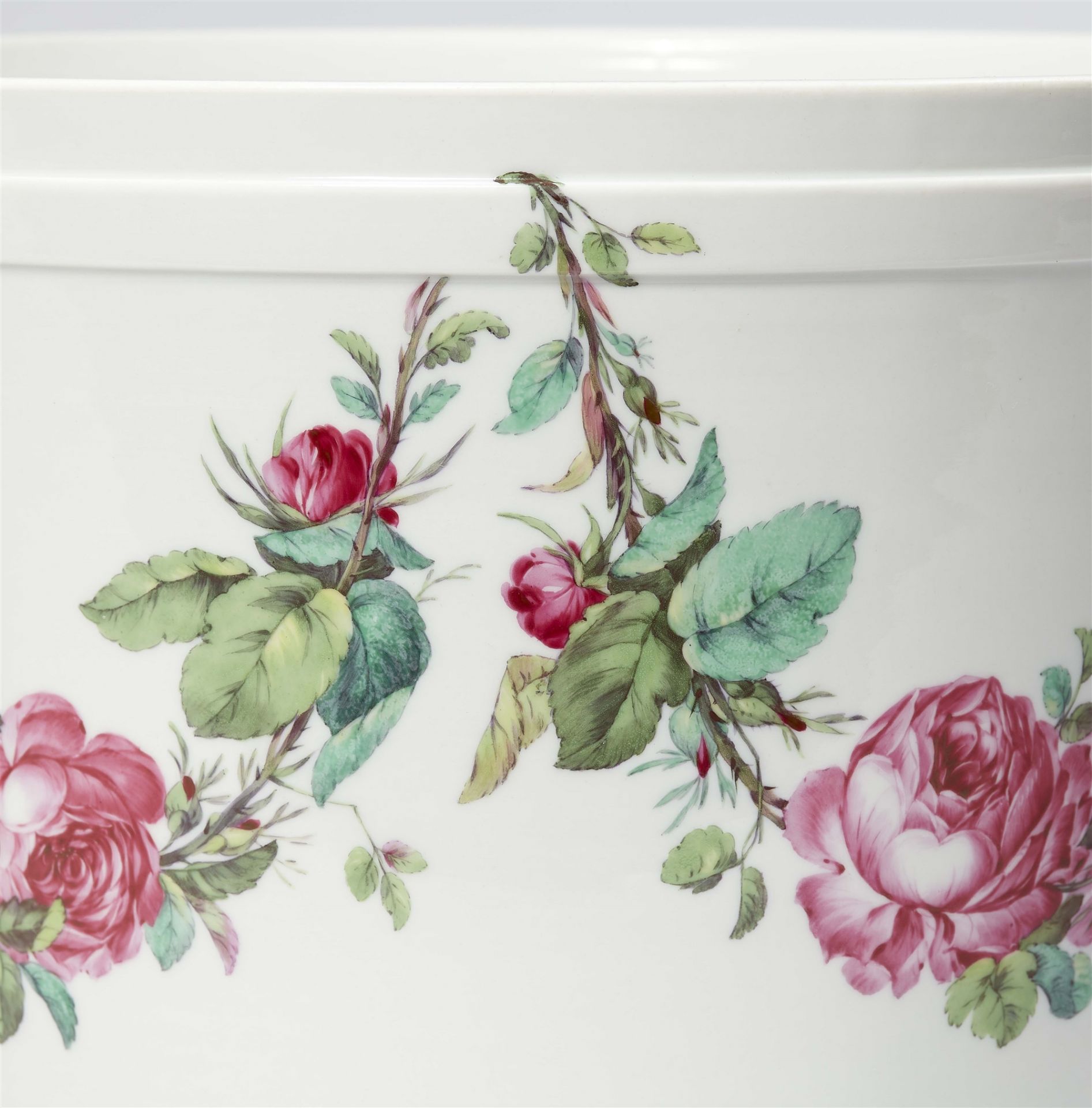 A pair of Berlin KPM porcelain cachepots with rose garlands - Image 2 of 2