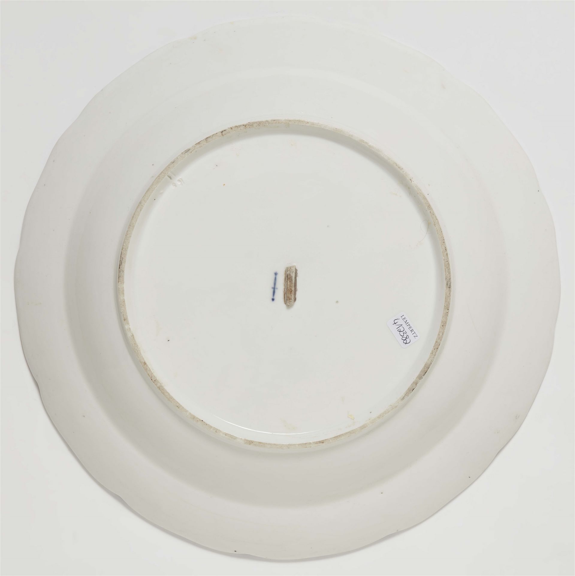 A rare Berlin KPM porcelain plate from the Japanese dinner service - Image 2 of 2