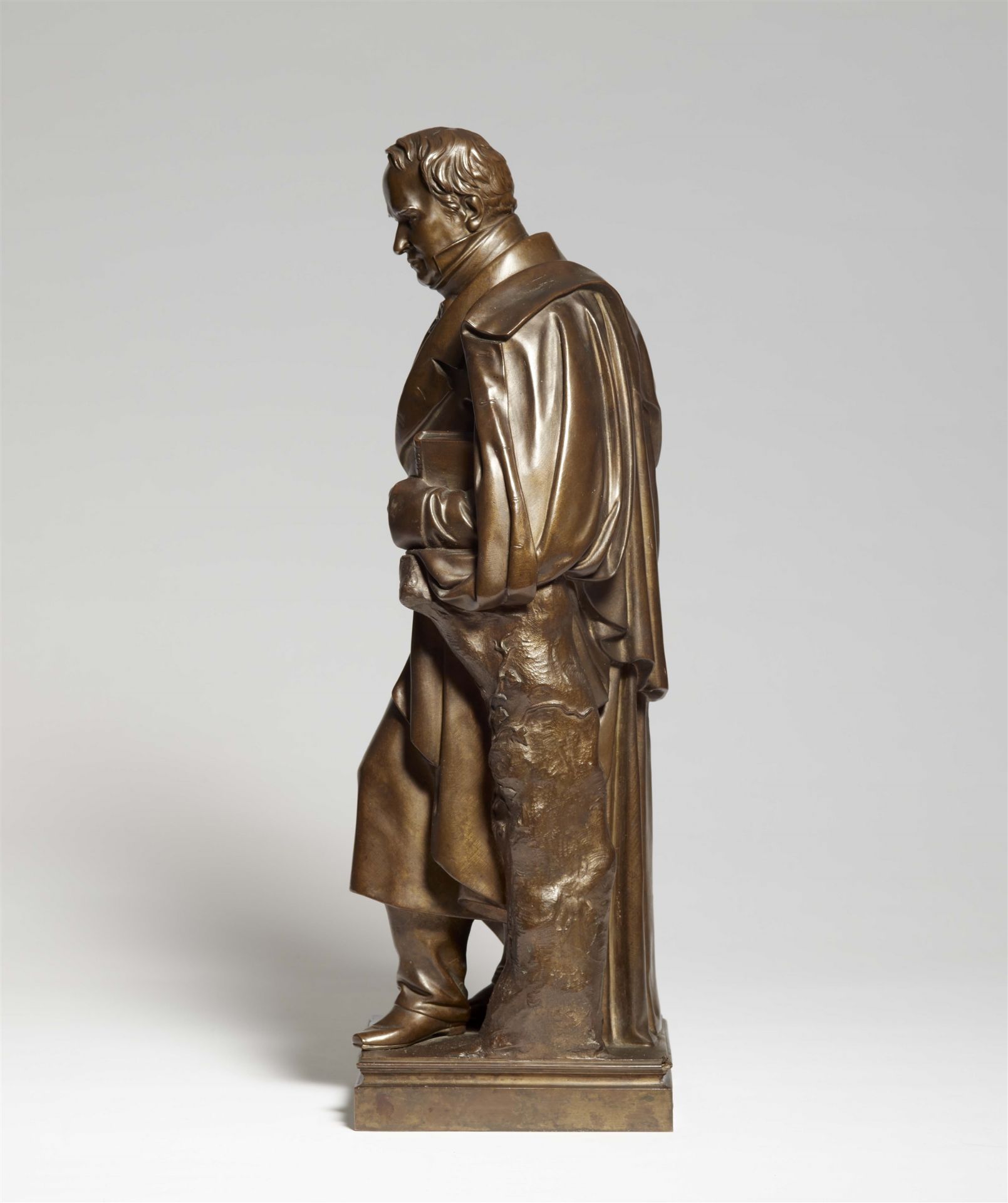 Museale Bronzeplastik "Alexander v. Humboldt." - Bild 4 aus 5